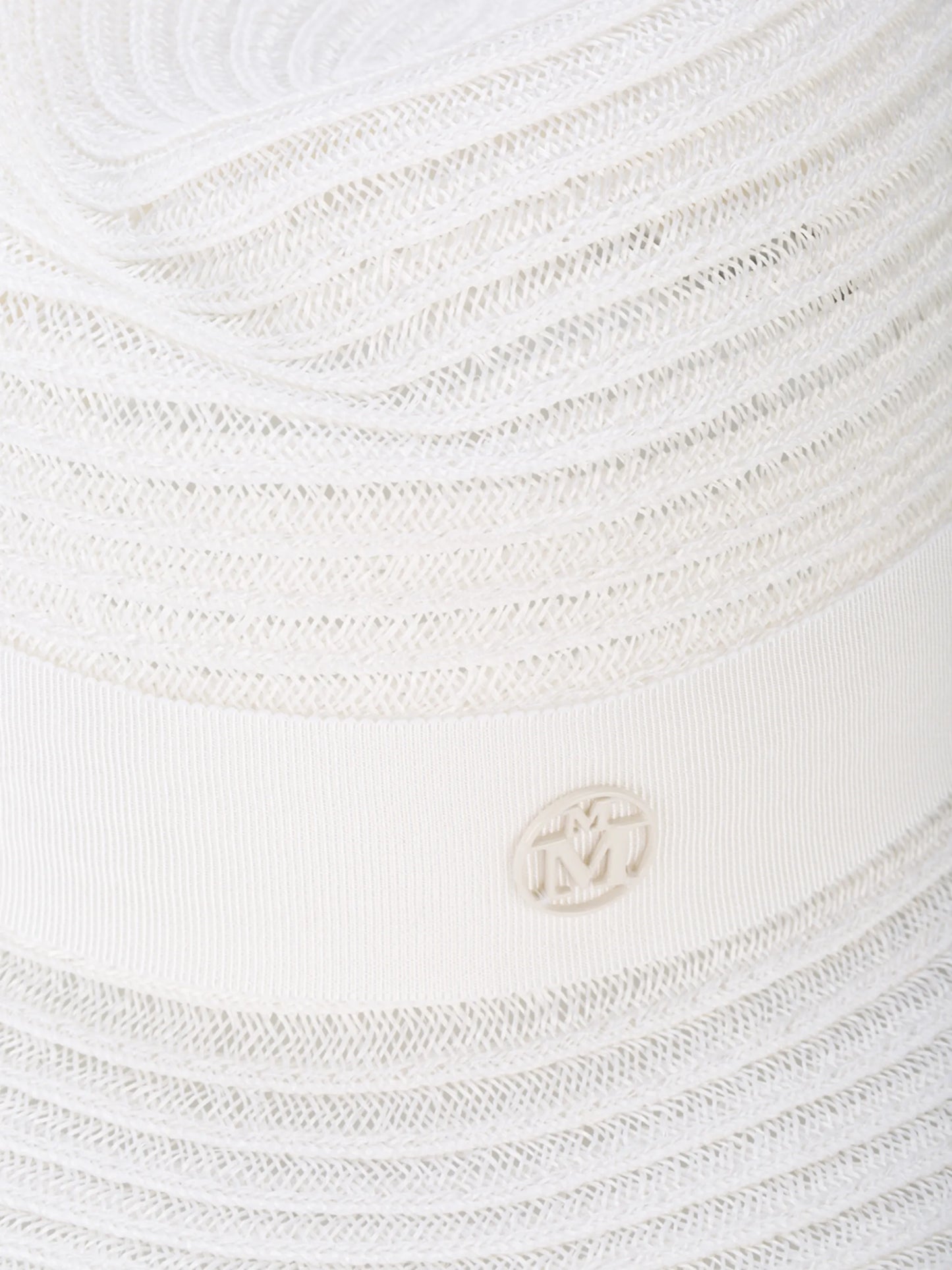 Virginie hat
