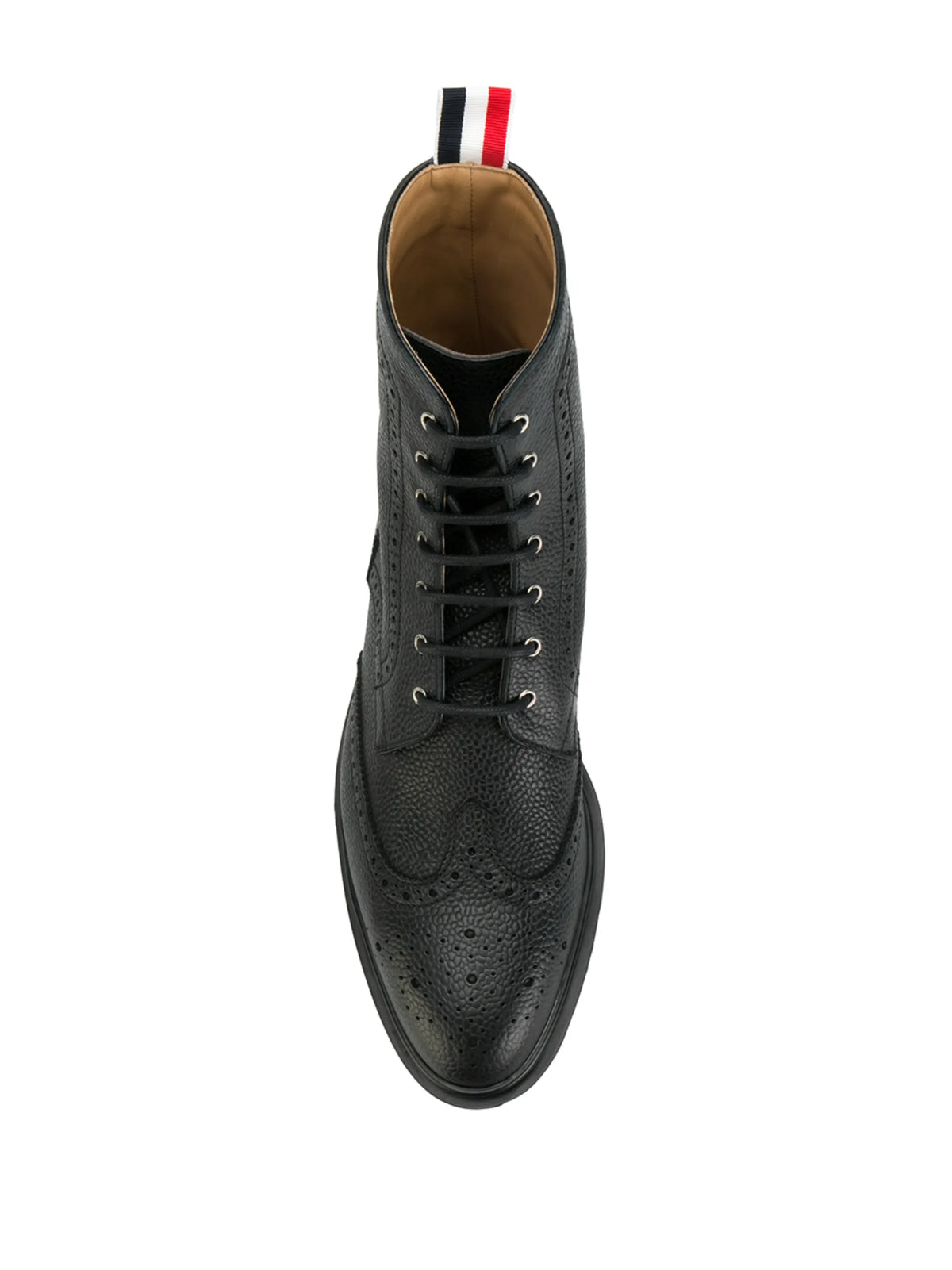pebble grain leather Wingtip boots with rubber soles