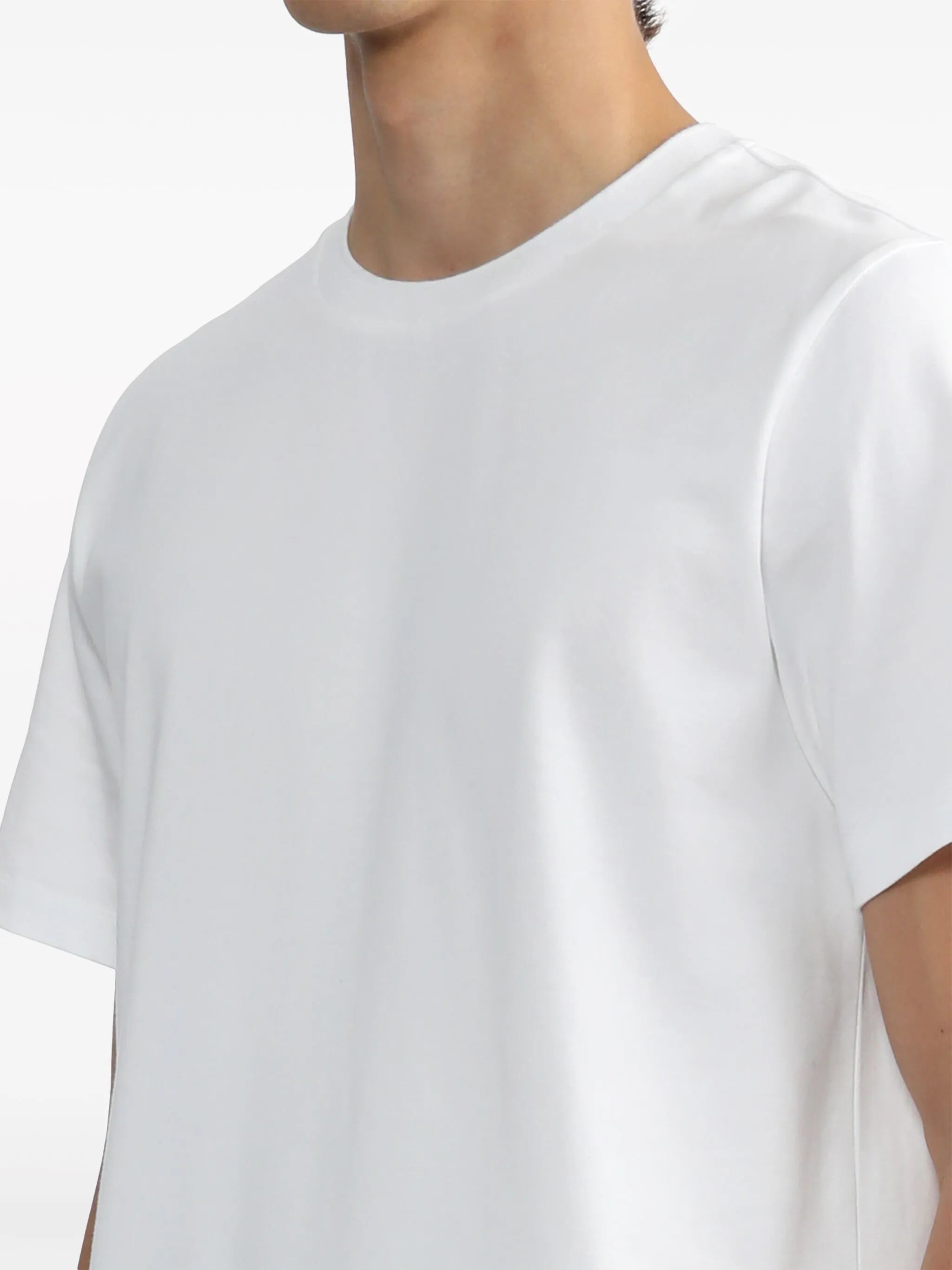 side-slit short-sleeve T-shirt