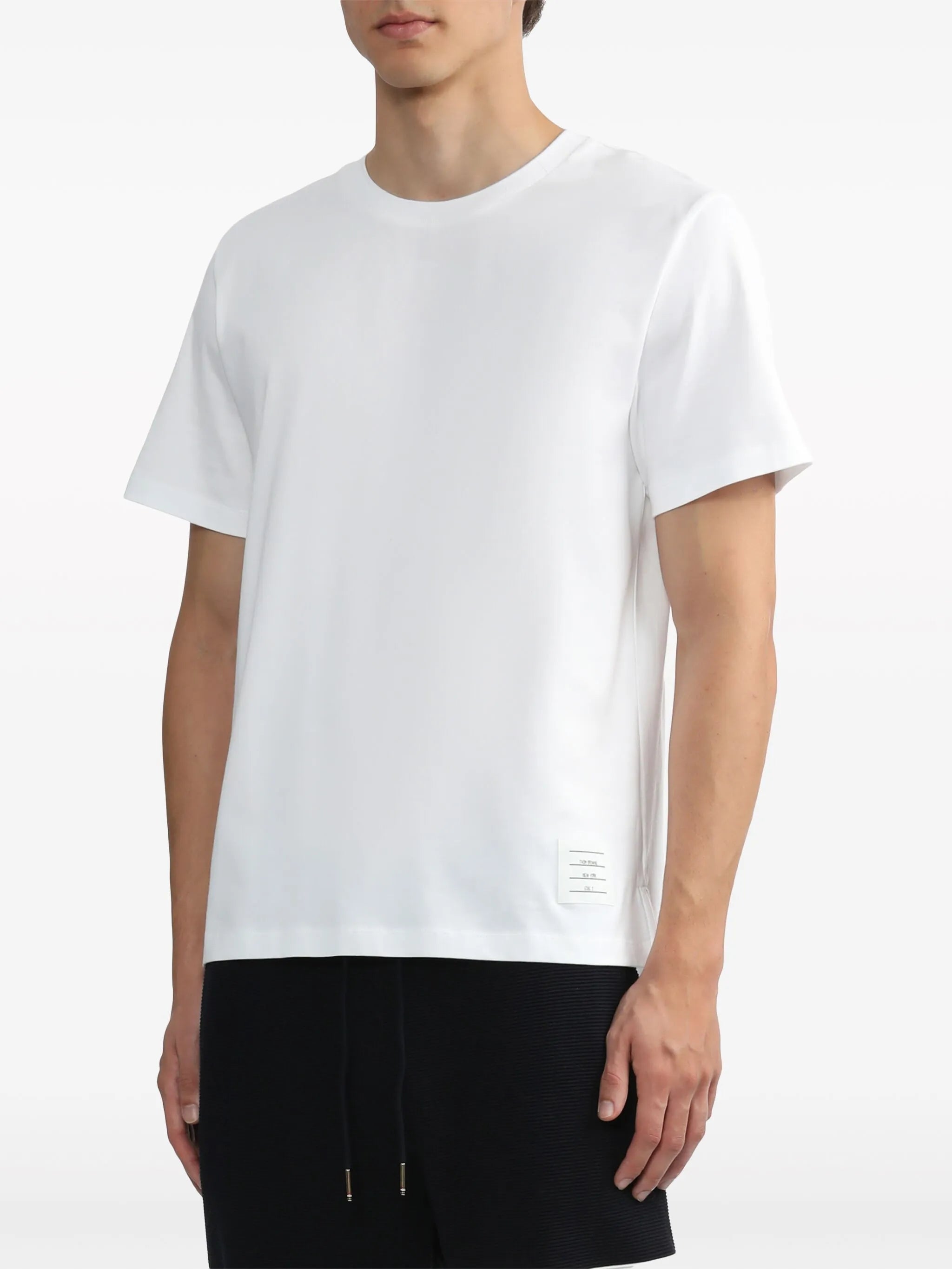 side-slit short-sleeve T-shirt
