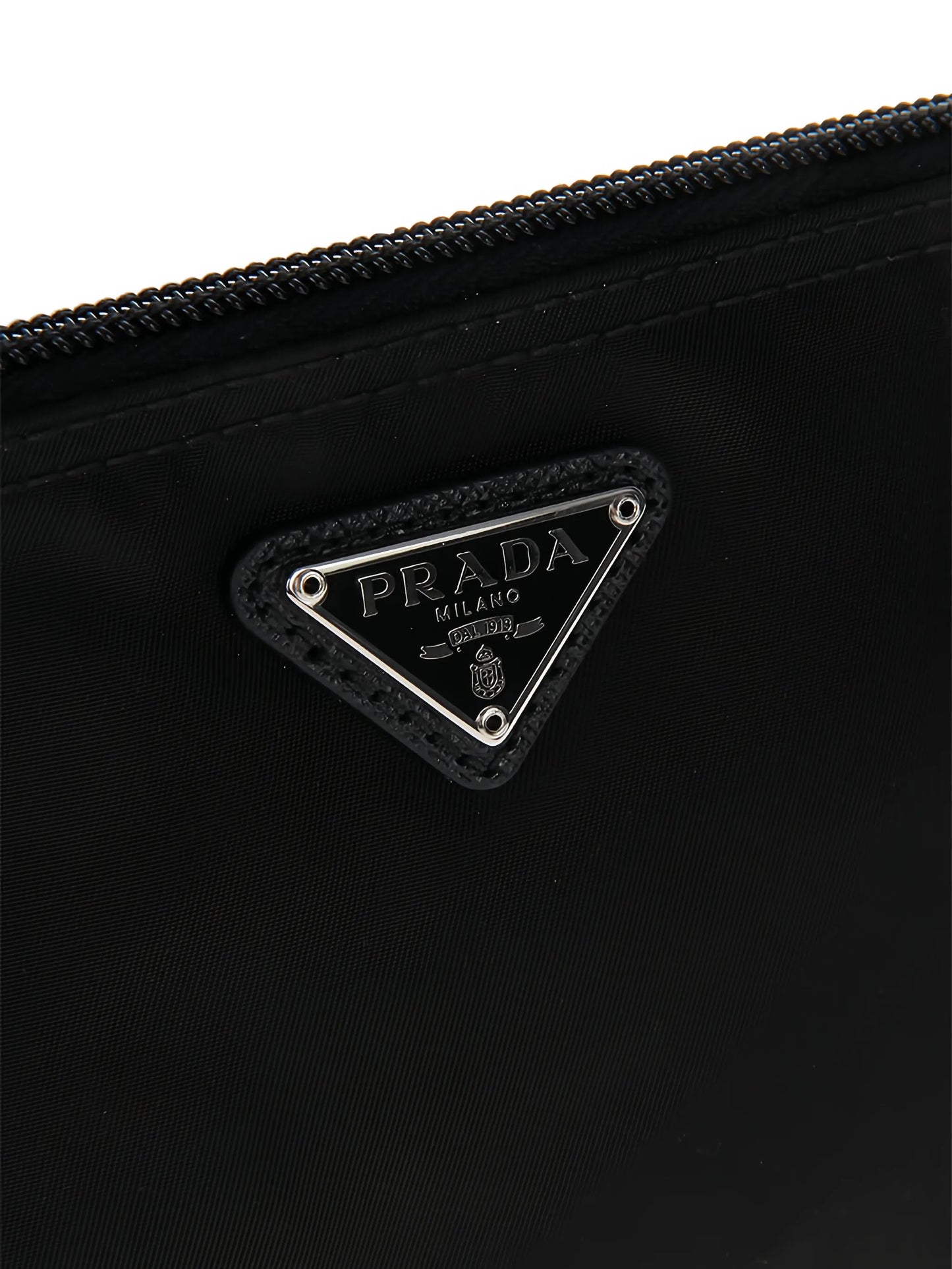 Vela zipped pouch