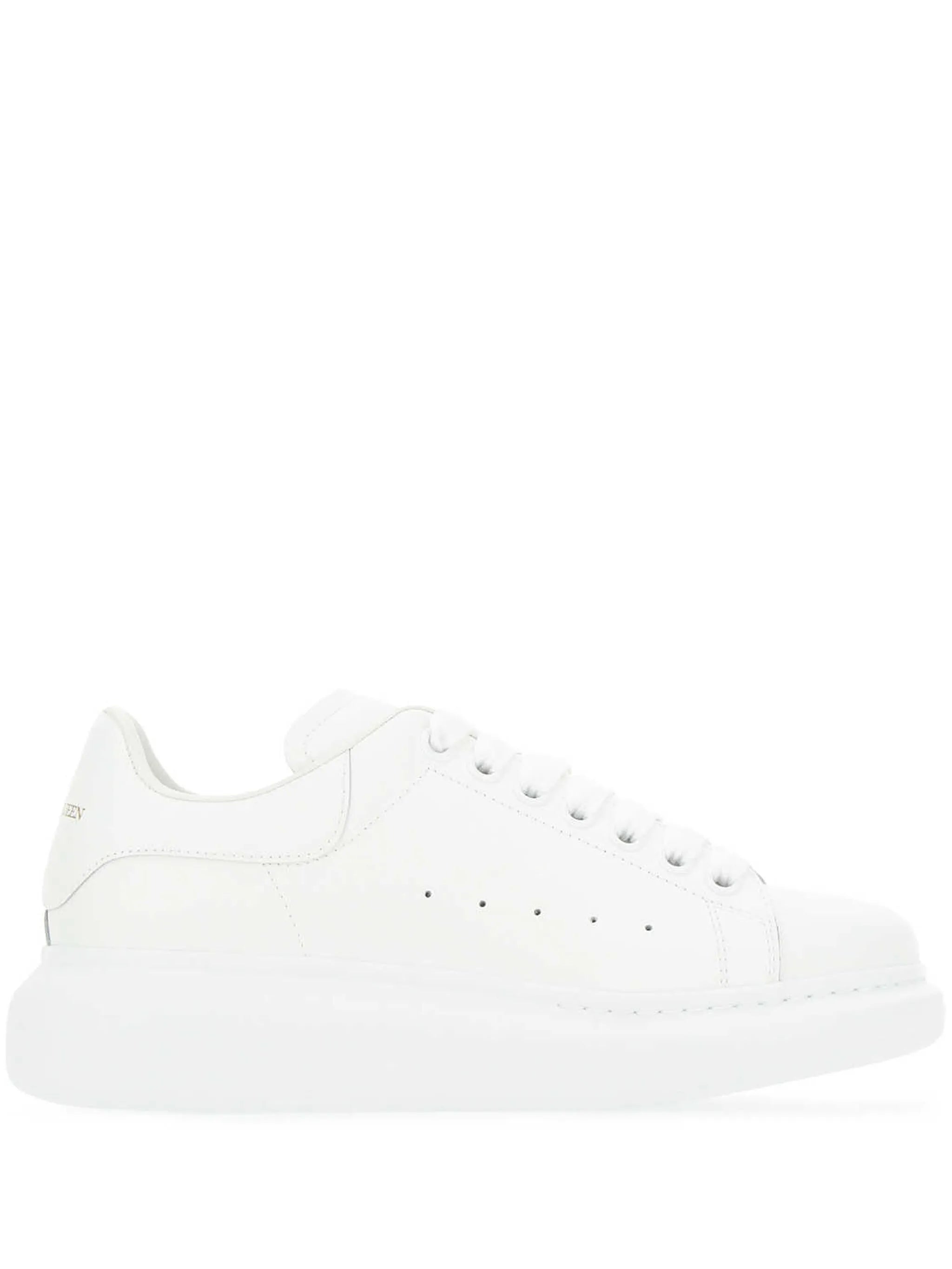 Oversized low-top sneakers