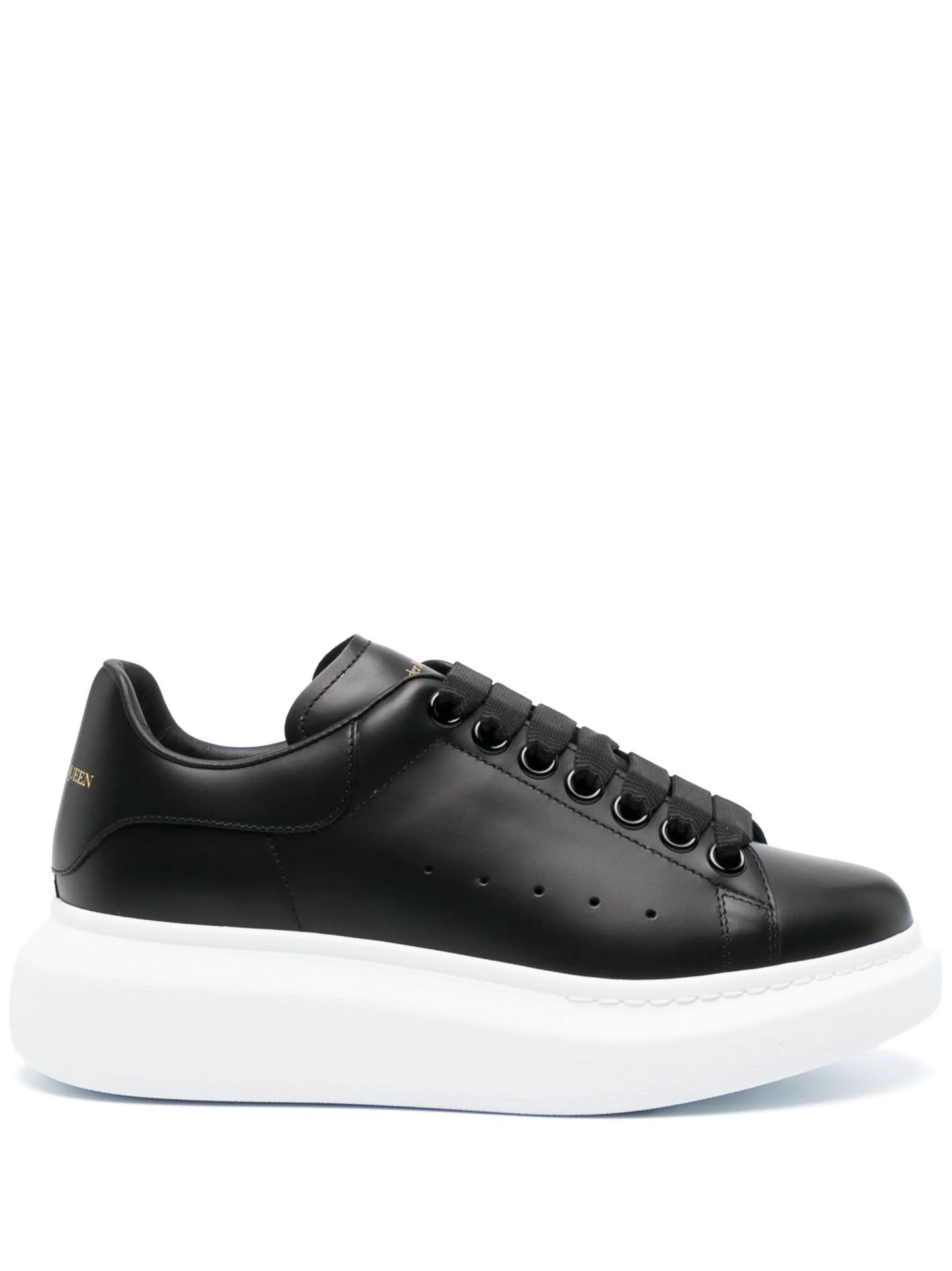 Oversized low-top sneakers