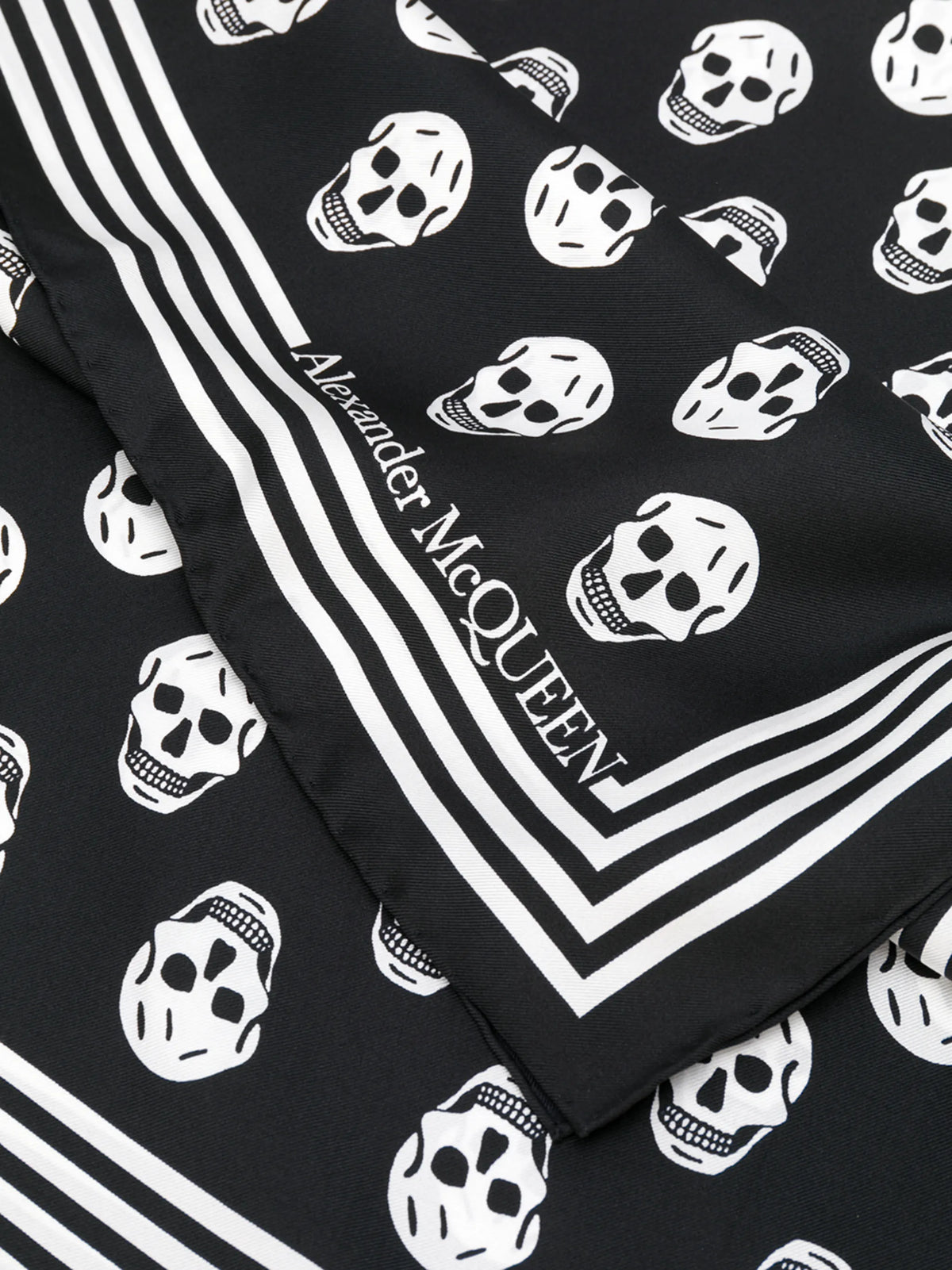 mini skull-print scarf