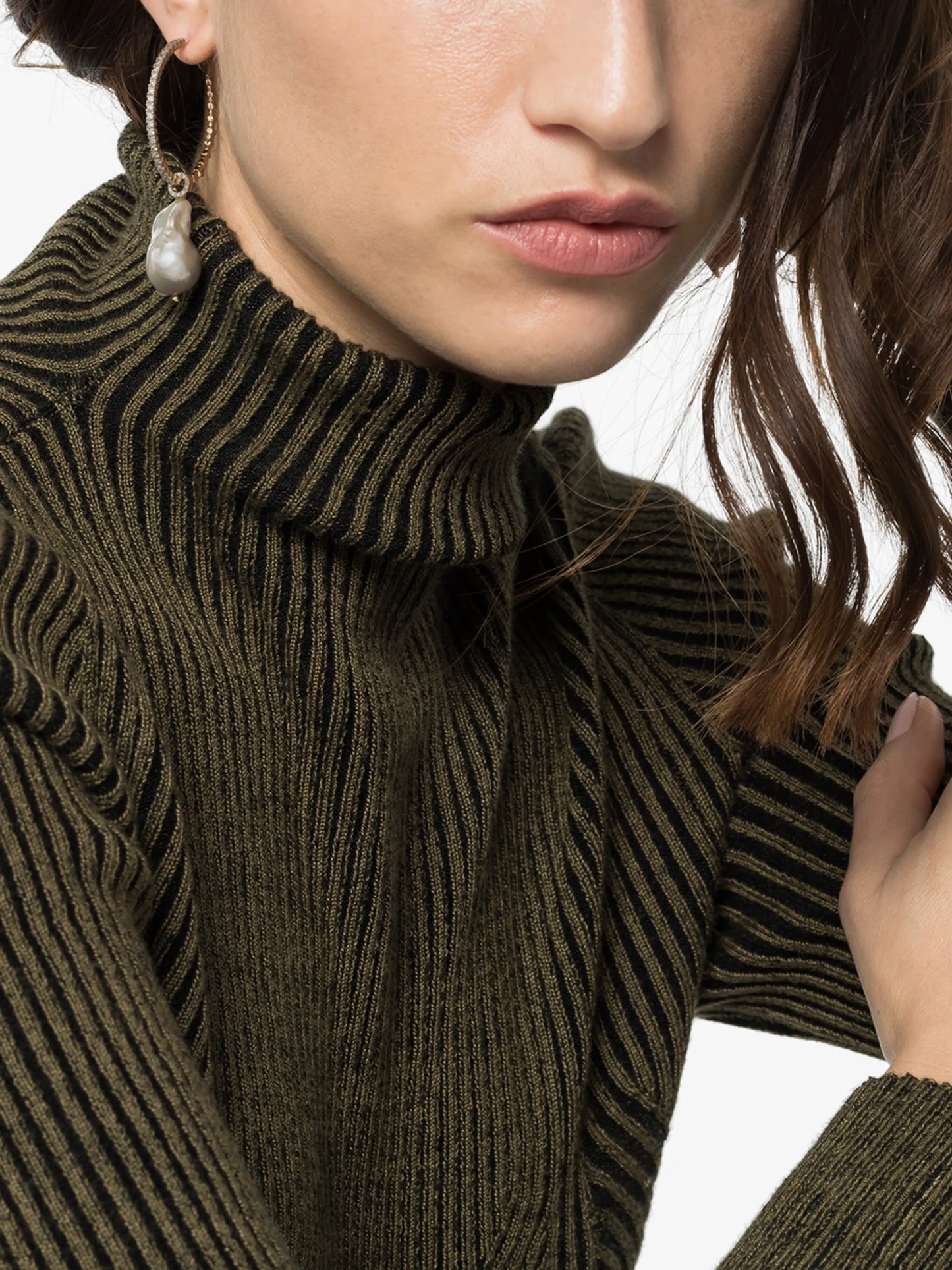 14kt gold pearl diamond hoop earrings