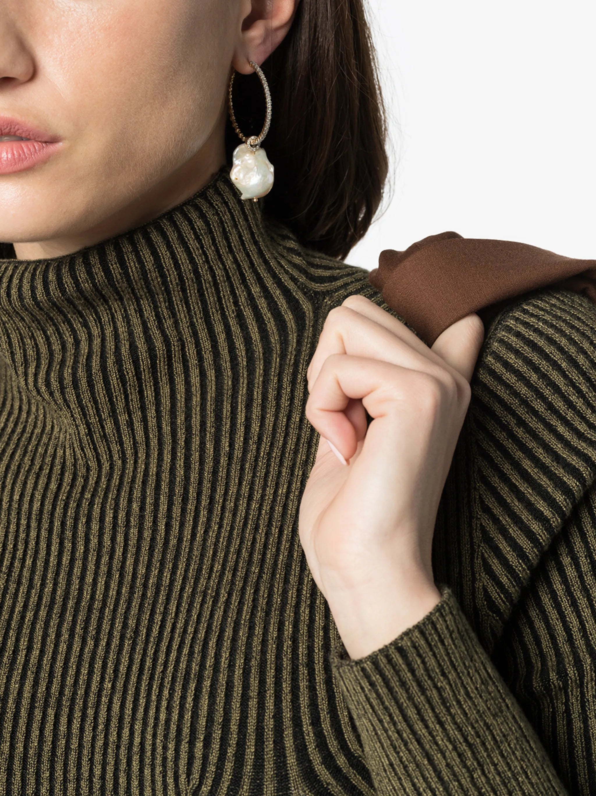 14kt gold pearl diamond hoop earrings