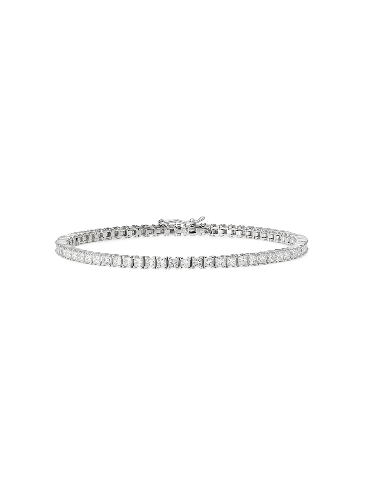 18kt white gold diamond bracelet