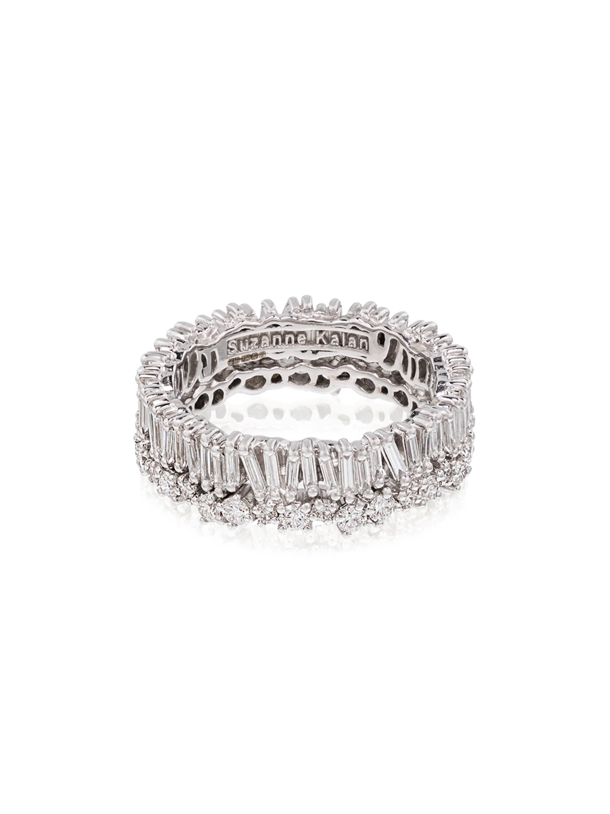 18kt white gold baguette diamond ring