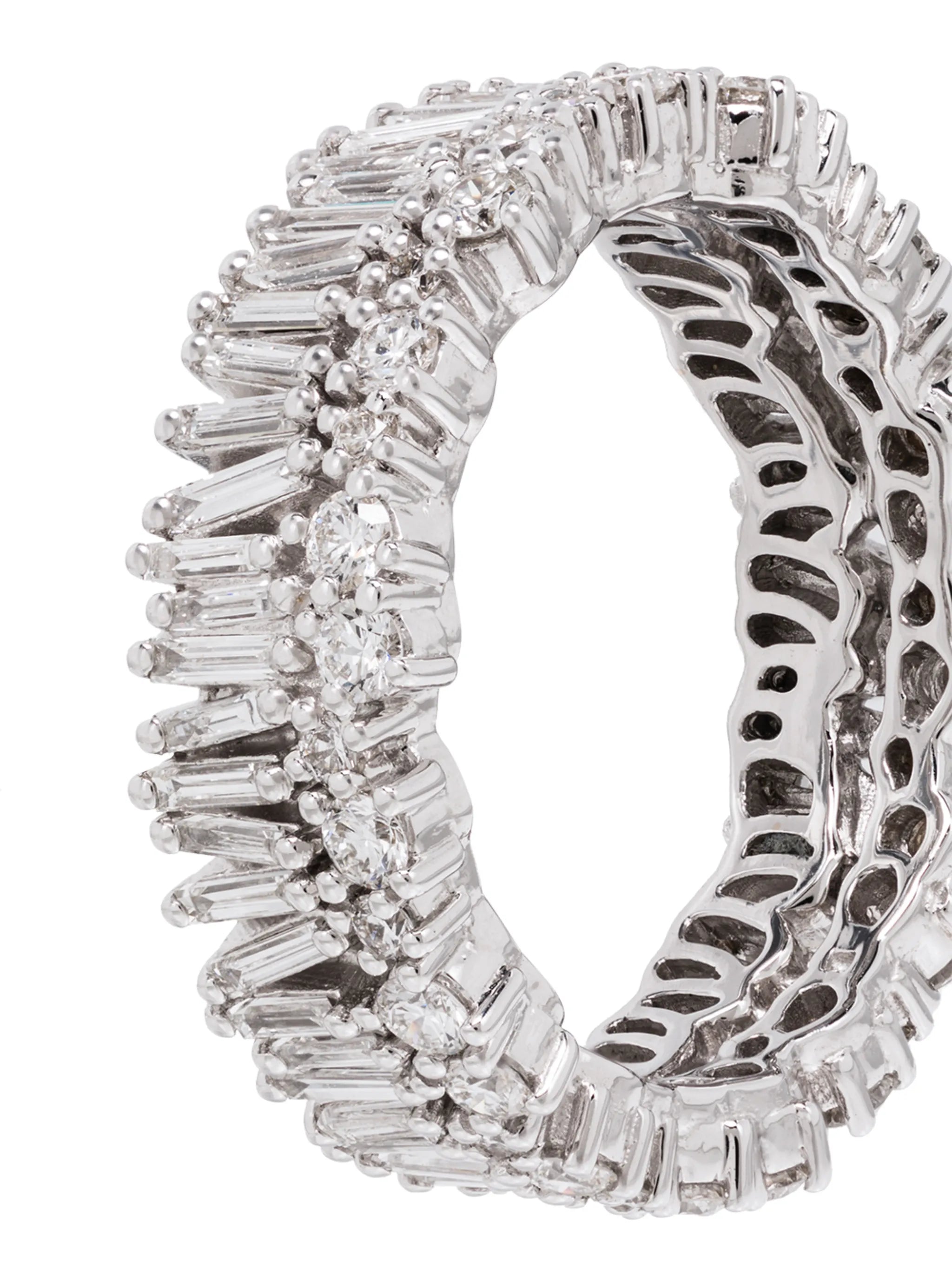 18kt white gold baguette diamond ring