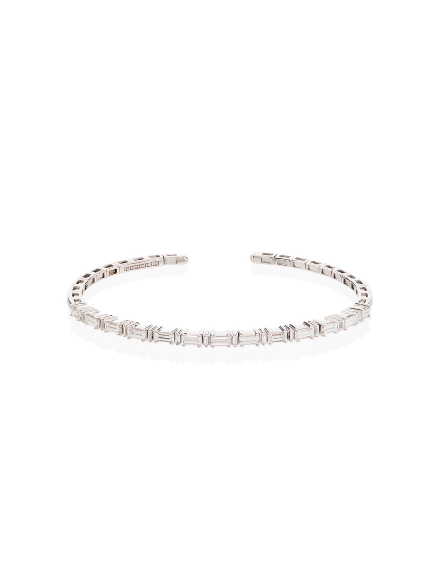 18kt white gold Linear Horizontal baguette diamond bangle