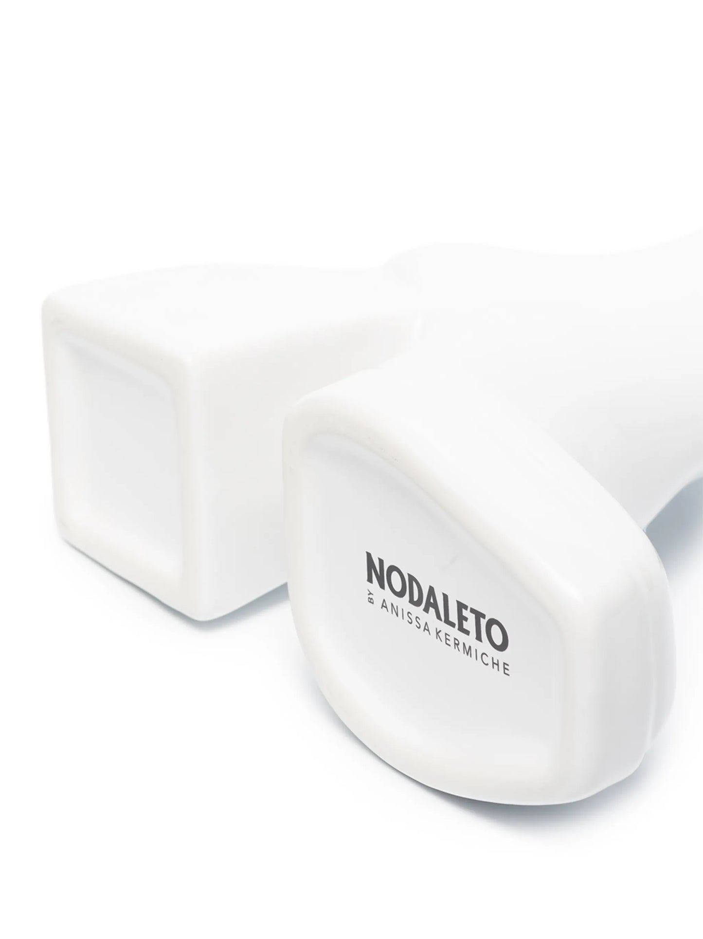 x Nodaleto right-side boot vase