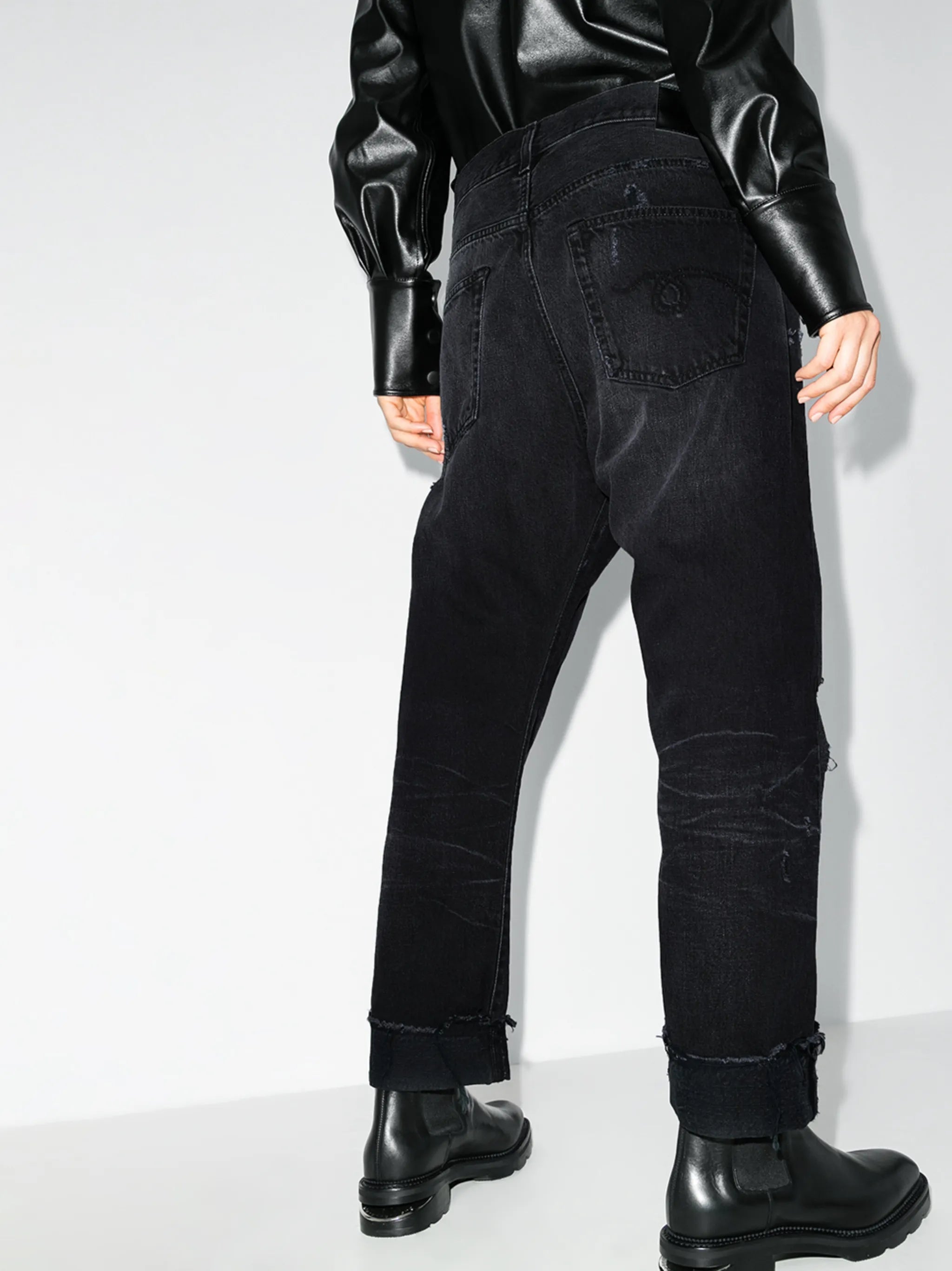 Crossover cropped jeans