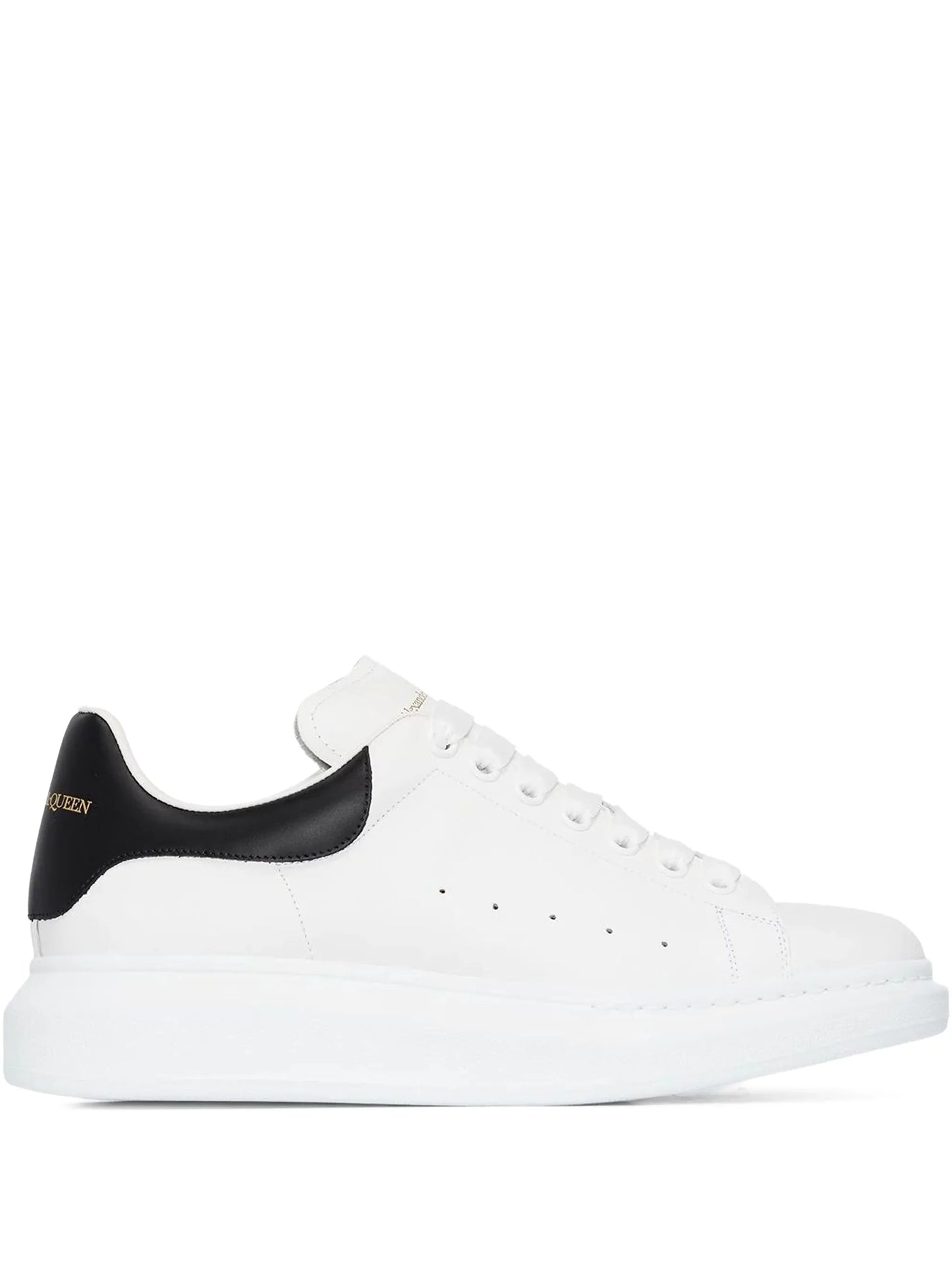 Oversized low-top sneakers