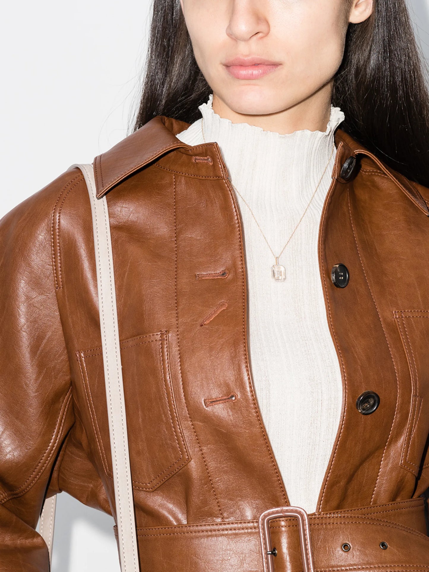 14kt yellow gold diamond B necklace