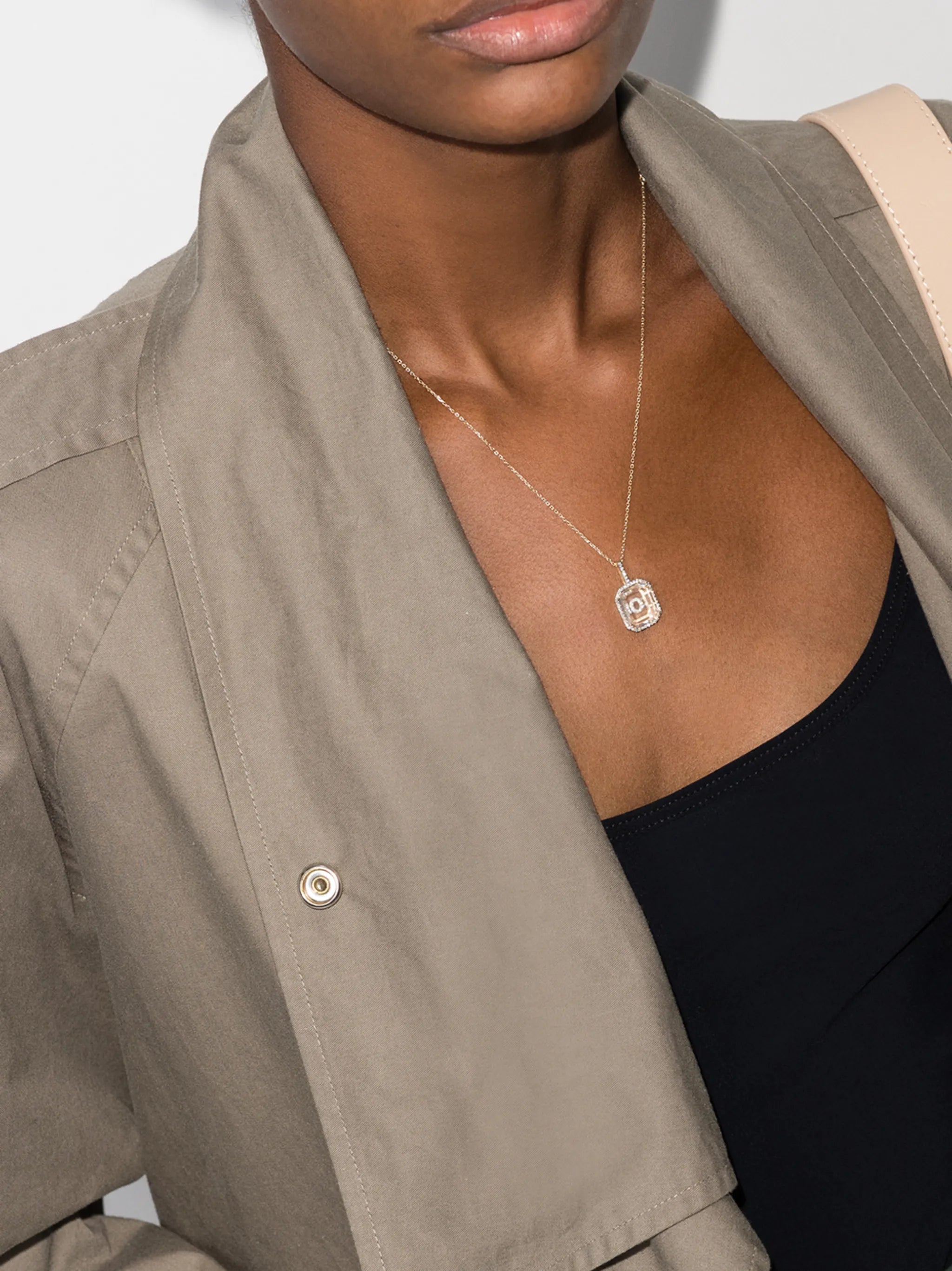 14kt yellow gold O-initial diamond necklace