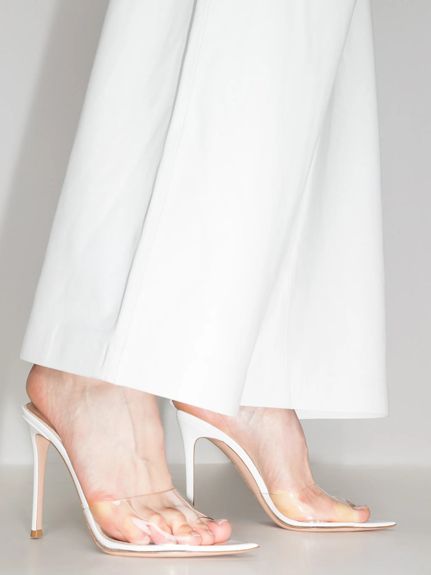 Elle slip-on sandals