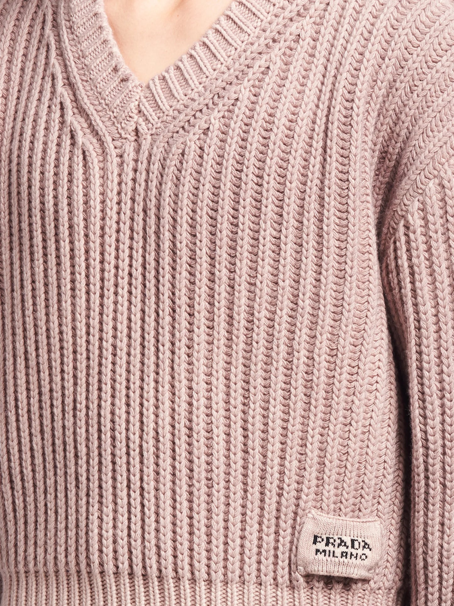 chunky-knit V-neck jumper