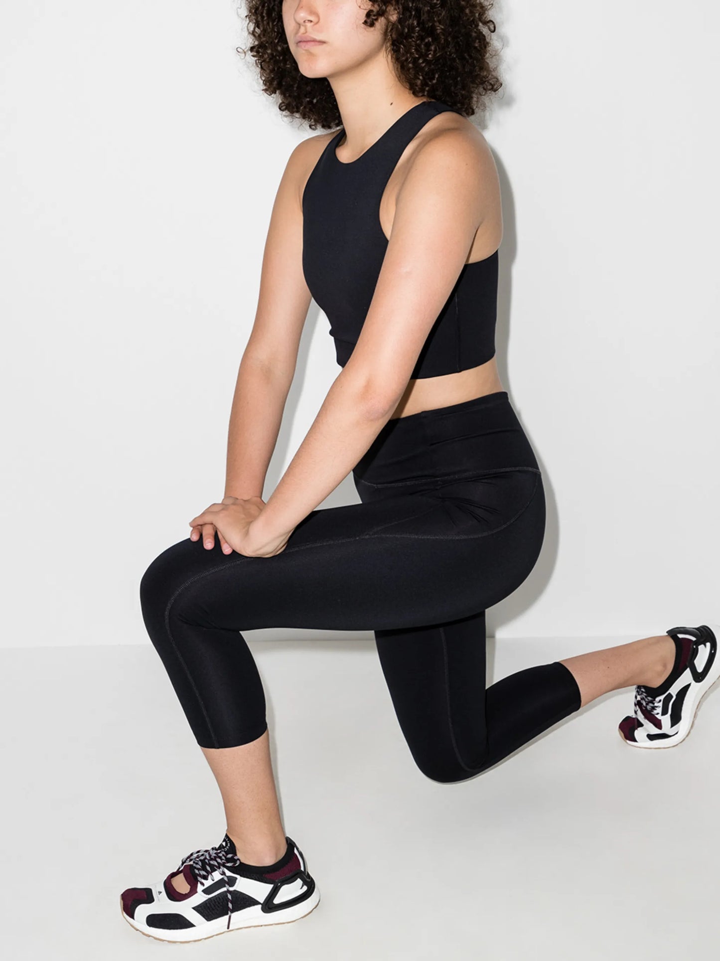 Dylan crop sports bra