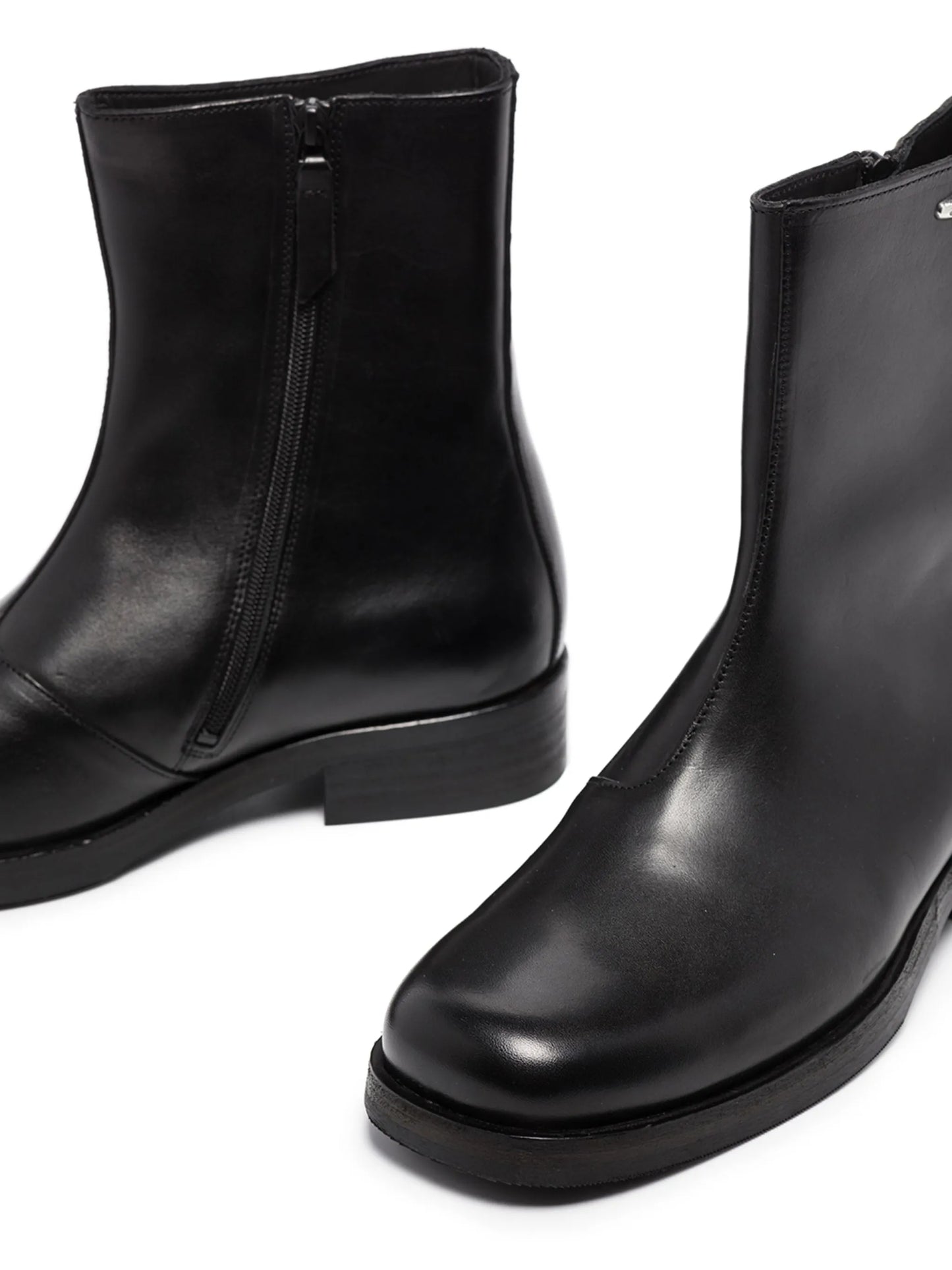 Camion ankle boots