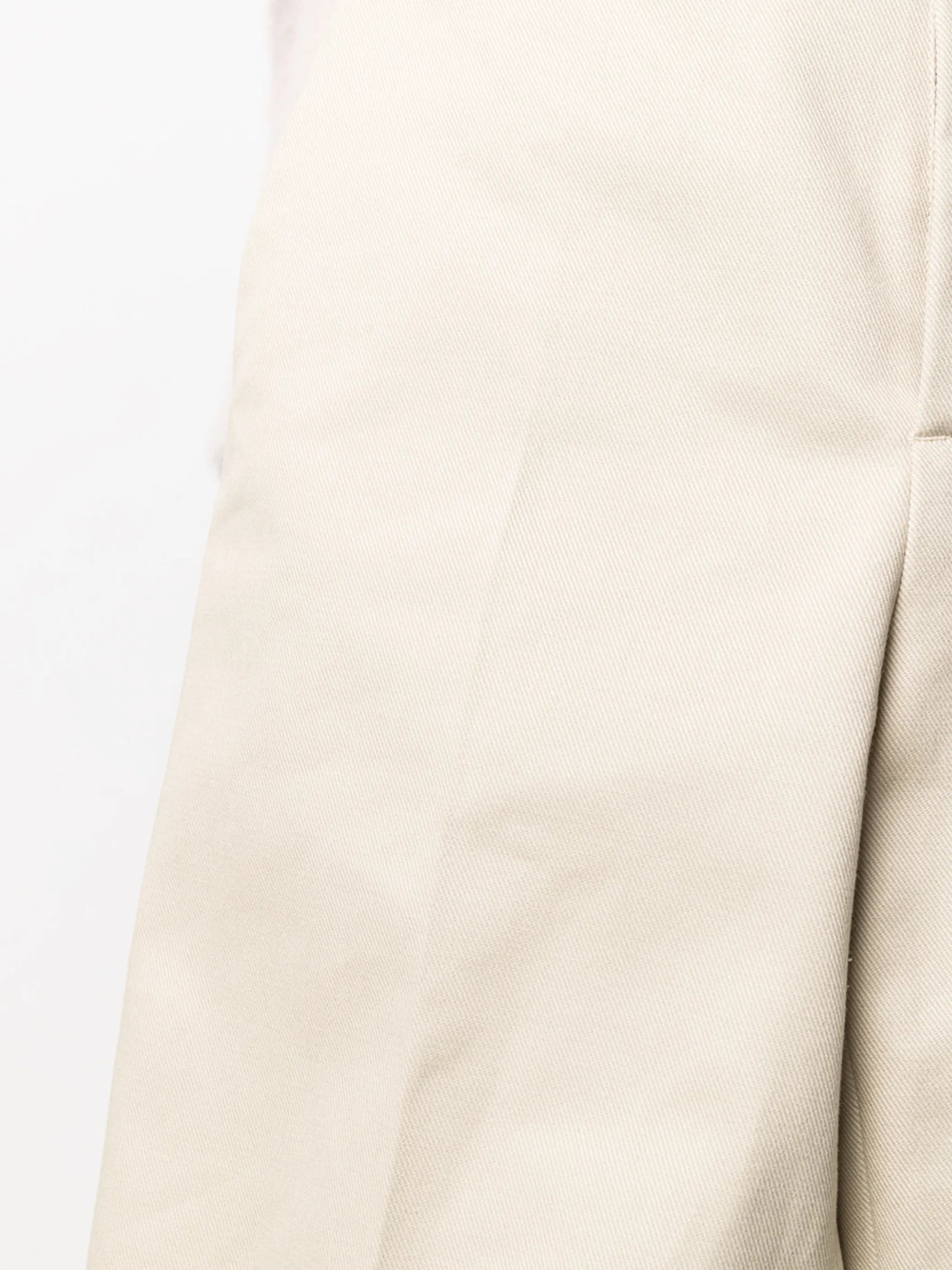 wide-legged trousers