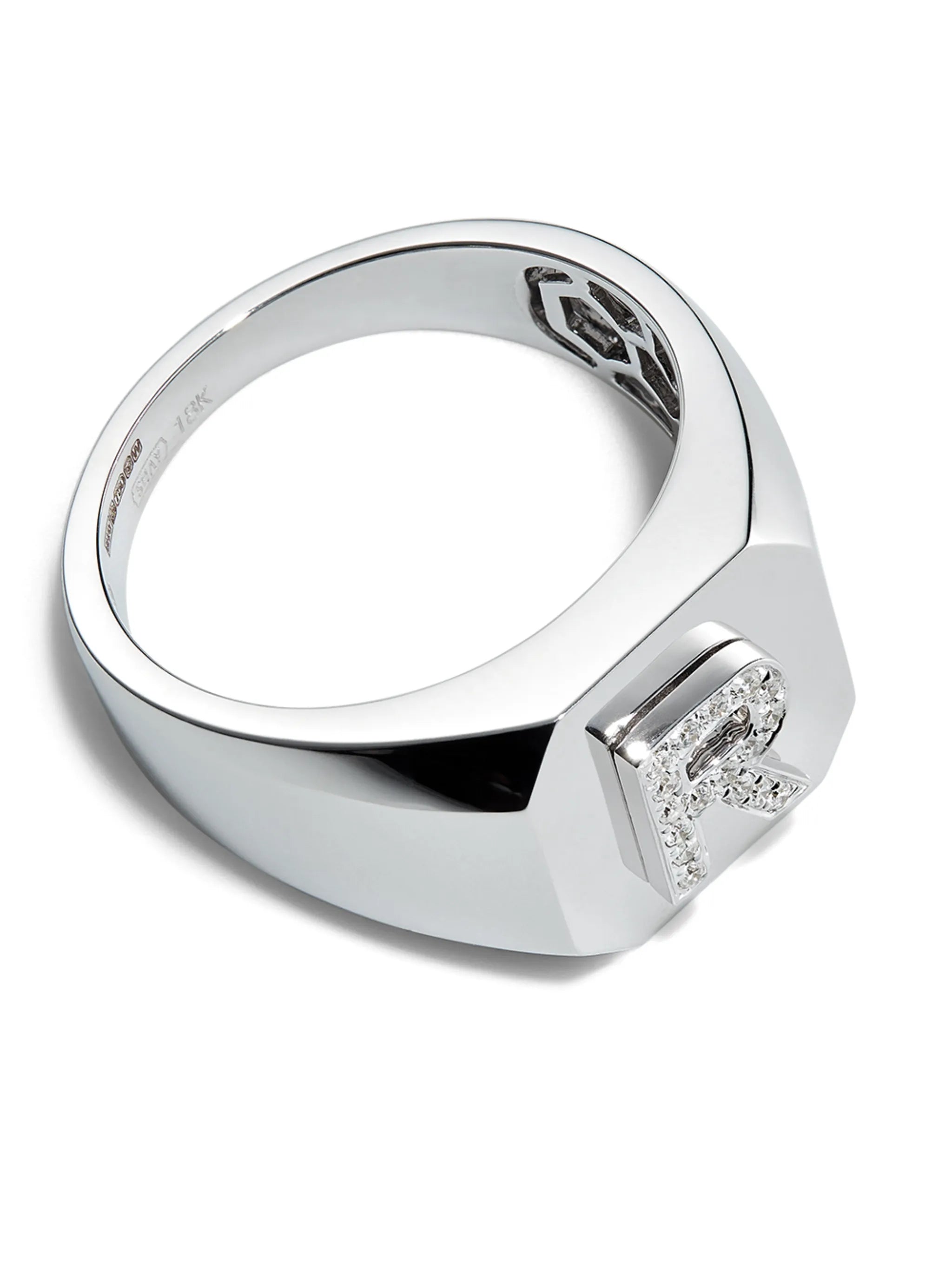 18kt white gold R-initial ring