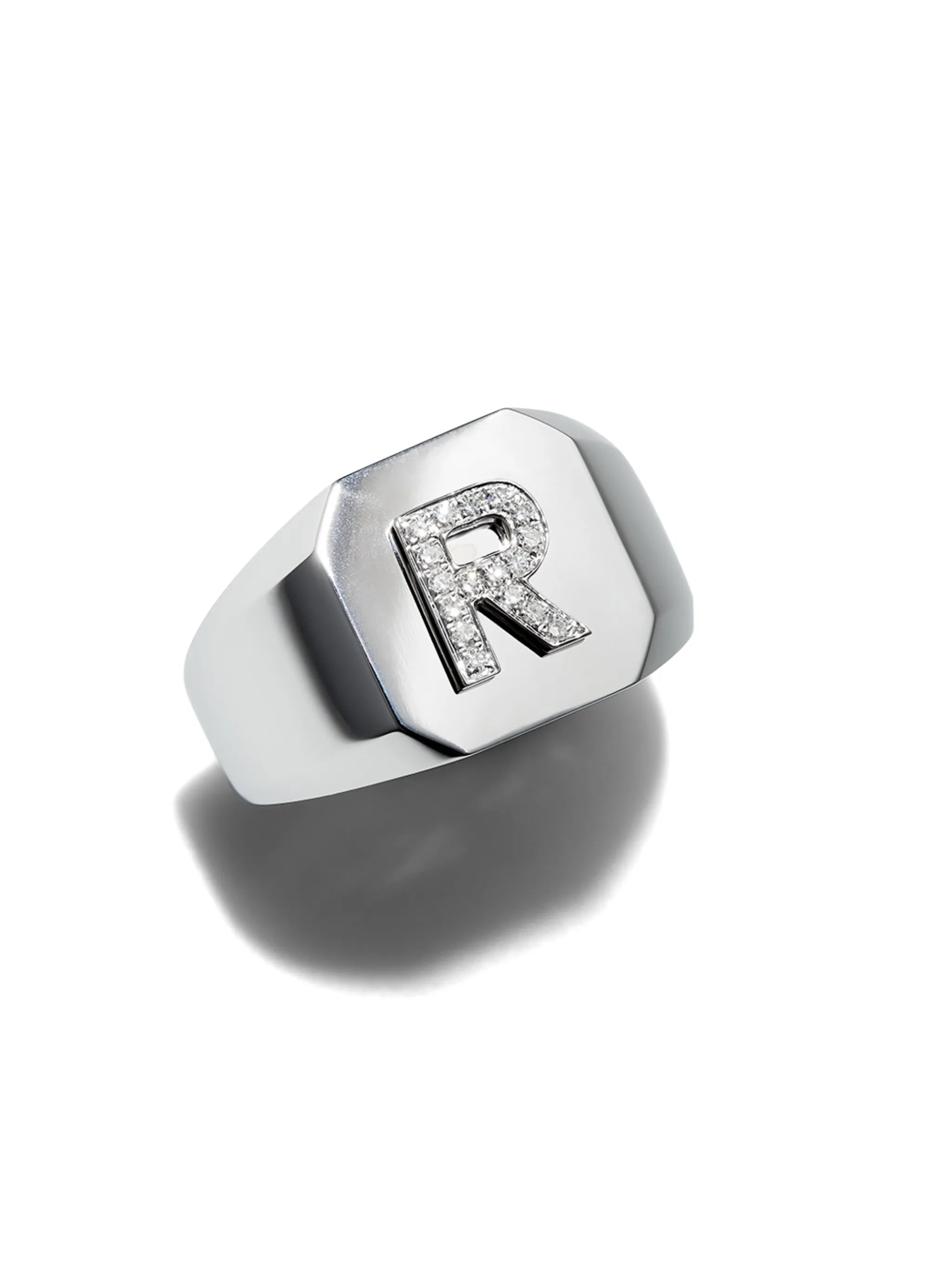 18kt white gold R-initial ring