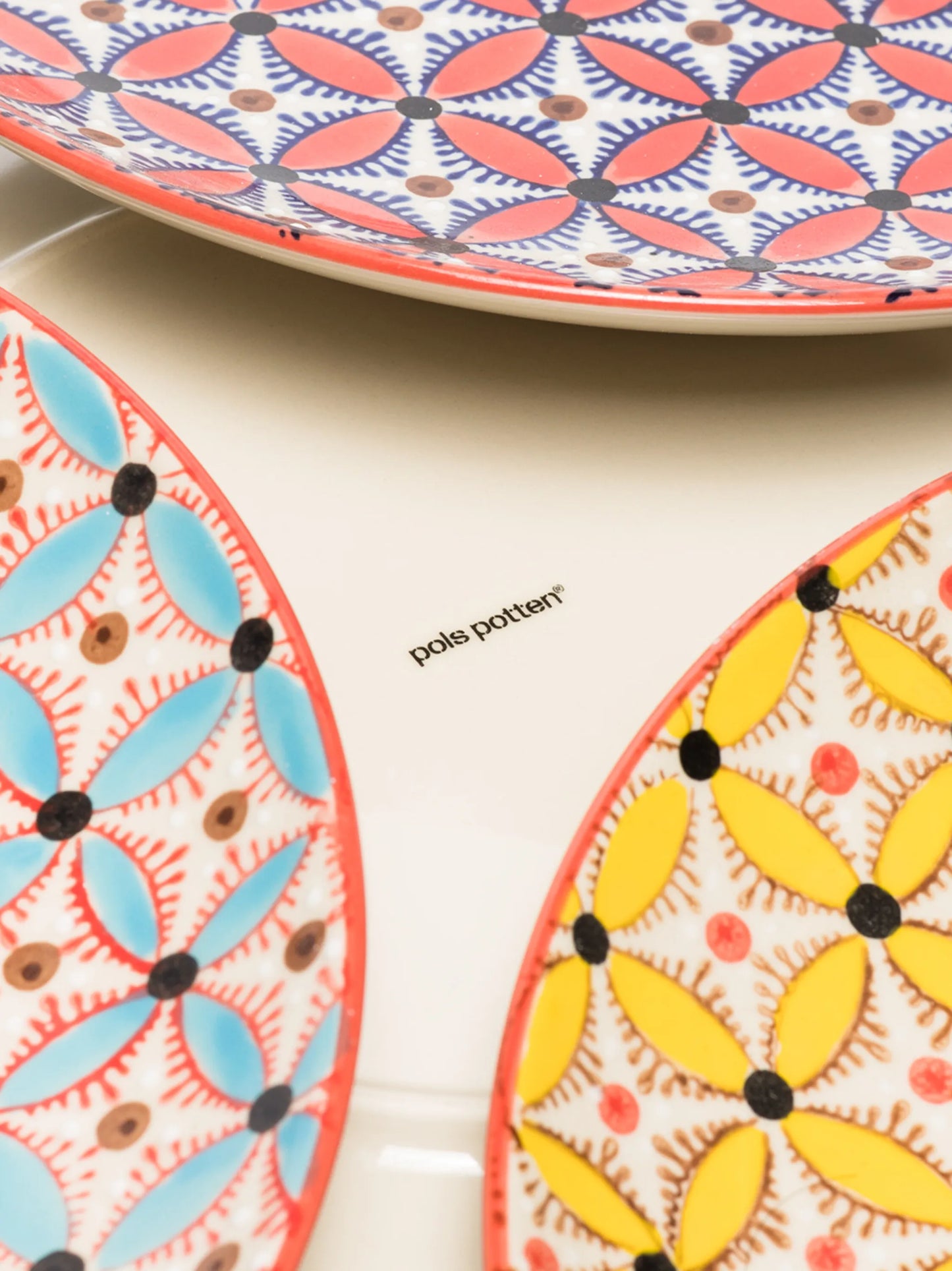 Hippy dinner plate set