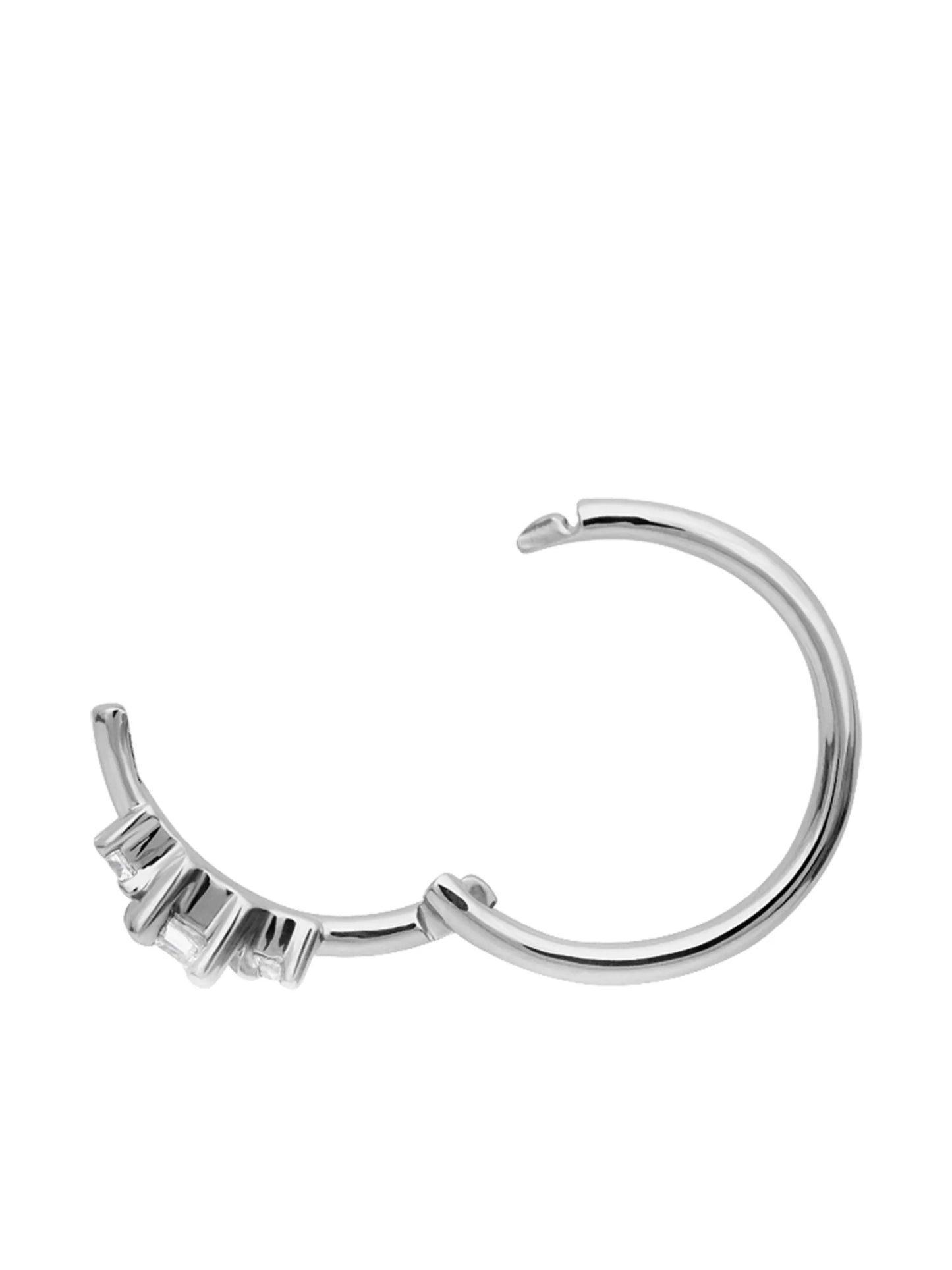 18kt white gold Princess huggie earring