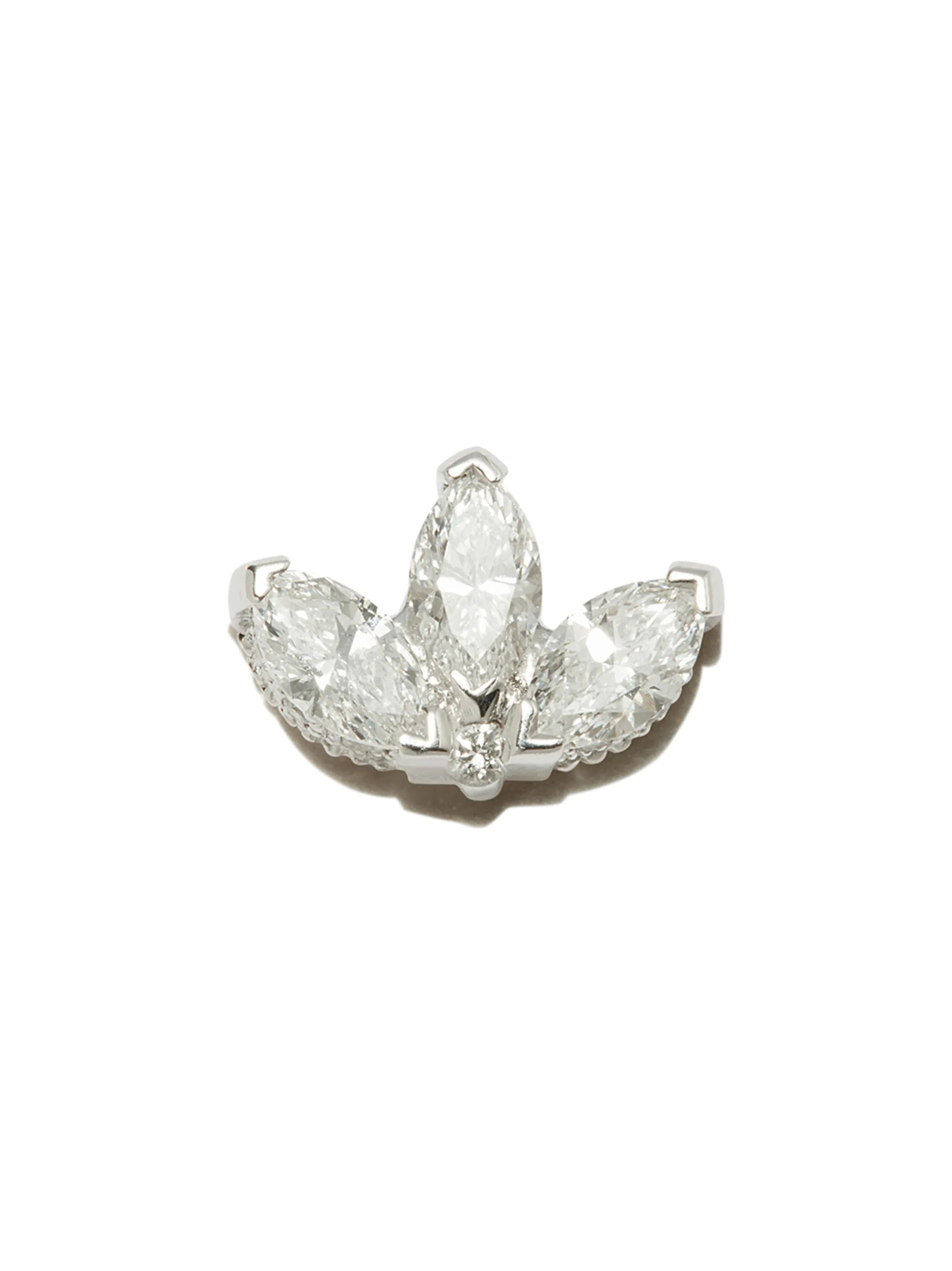 18kt white gold Engraved Lotus earring