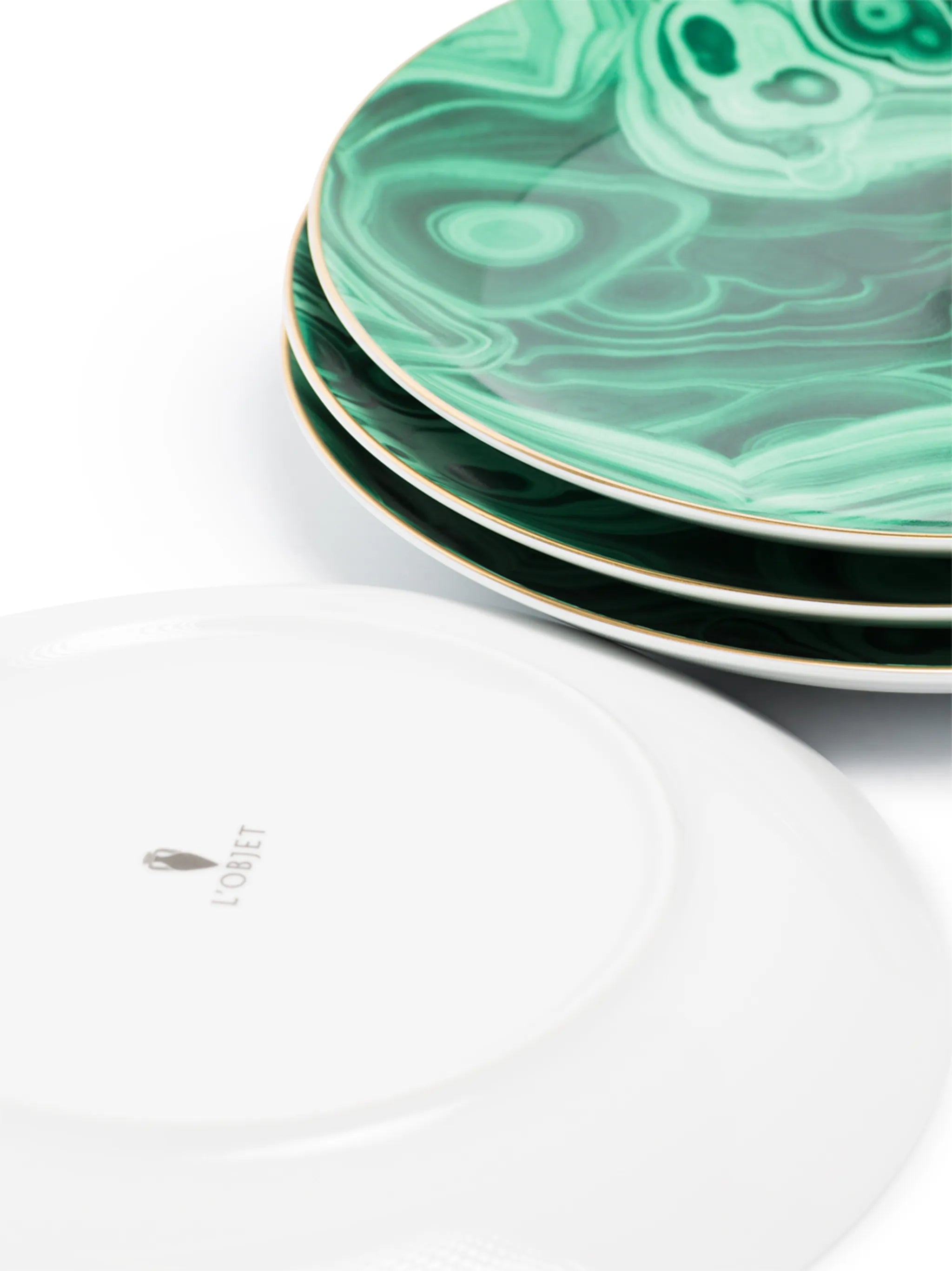 set of four dessert plates