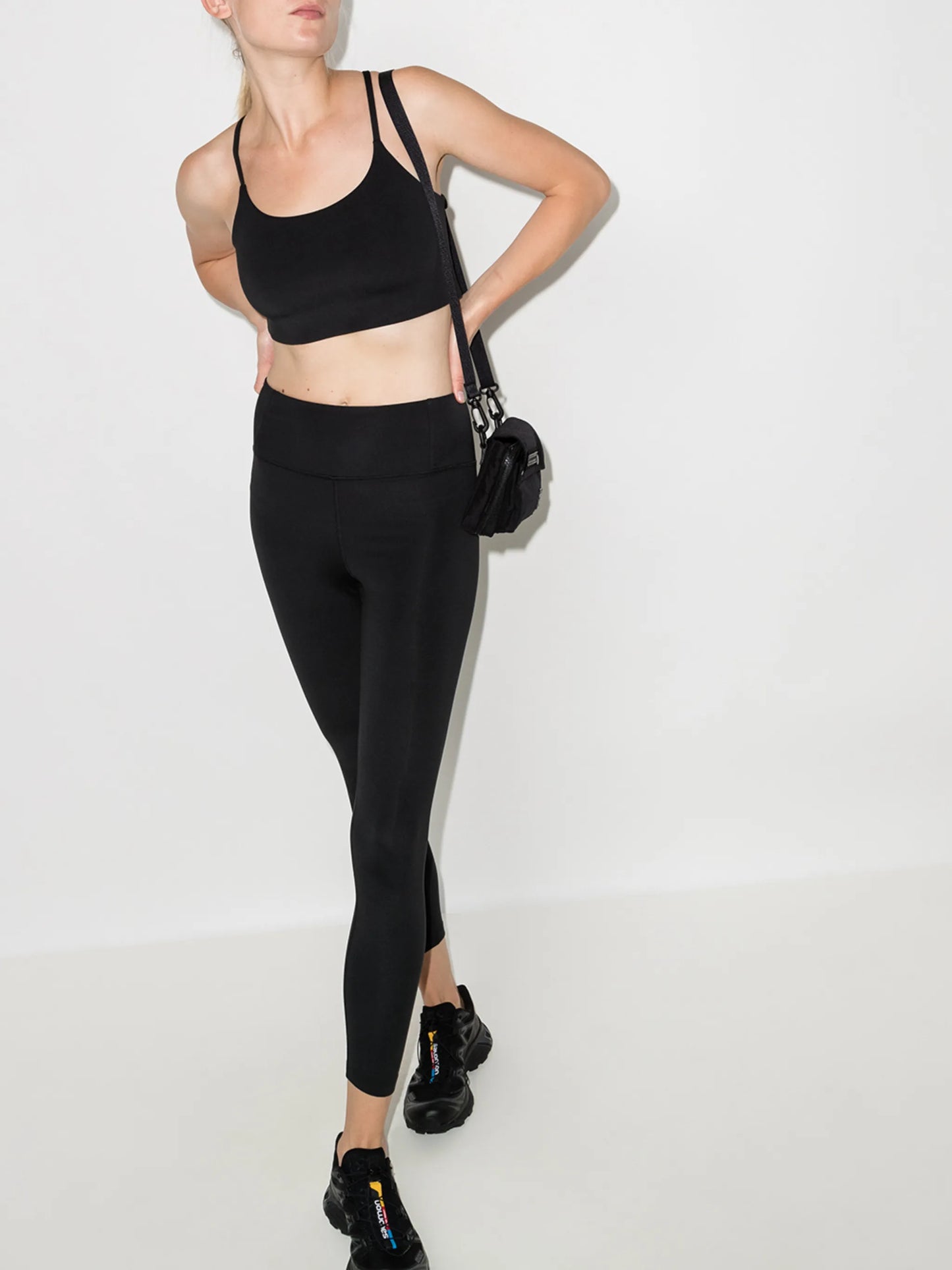 Juliet crossover-straps sports bra