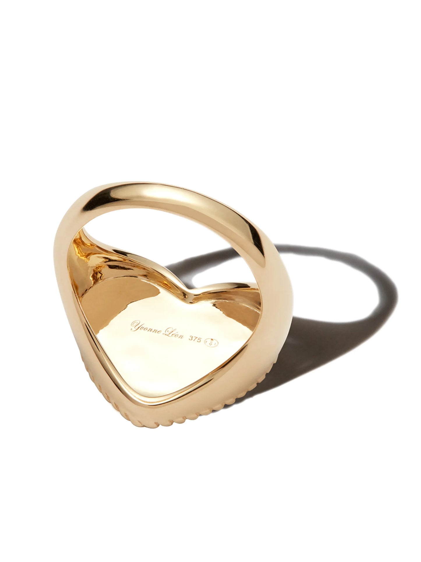 9kt yellow gold heart signet ring