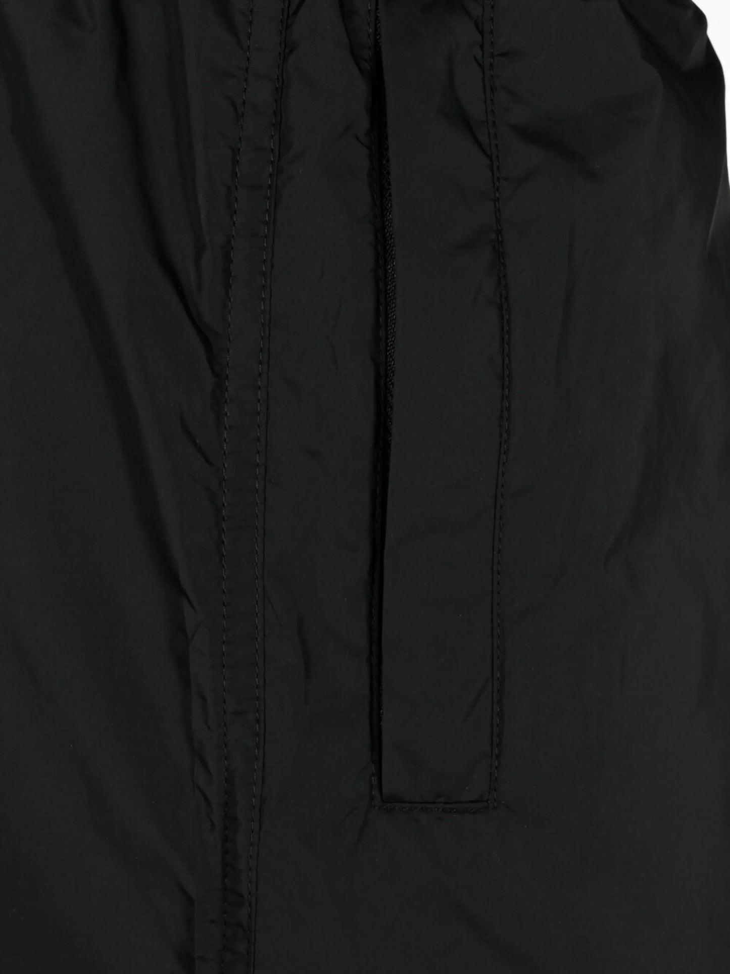 elasticated-waistband shorts