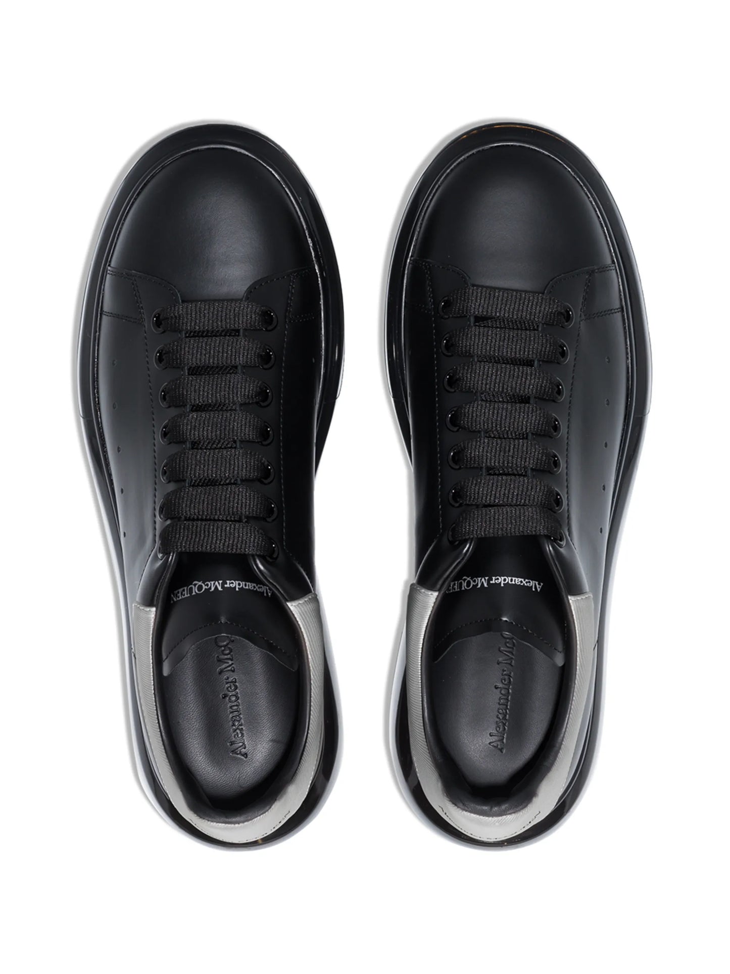 Oversized low-top sneakers