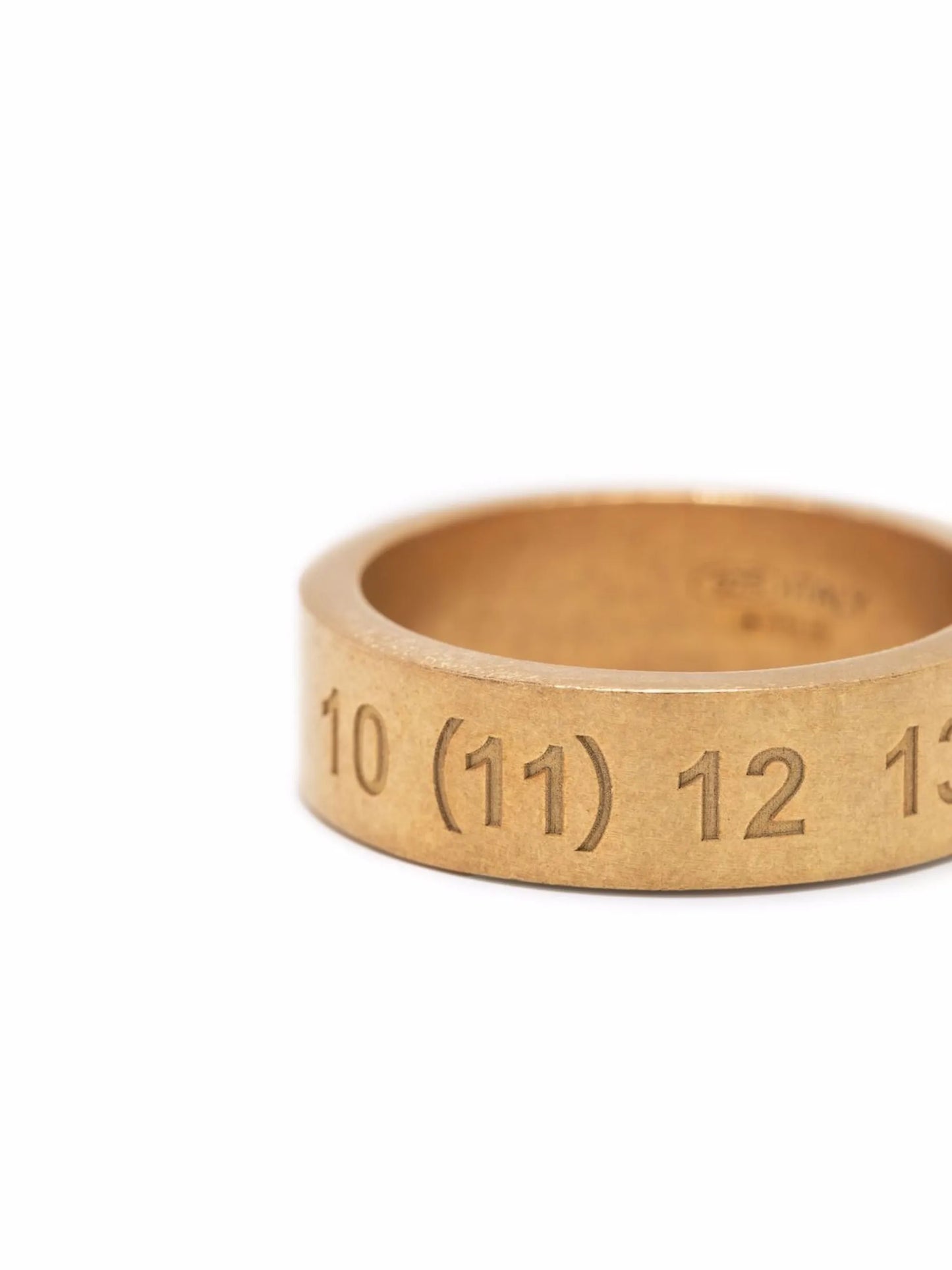 numbers-motif engraved ring