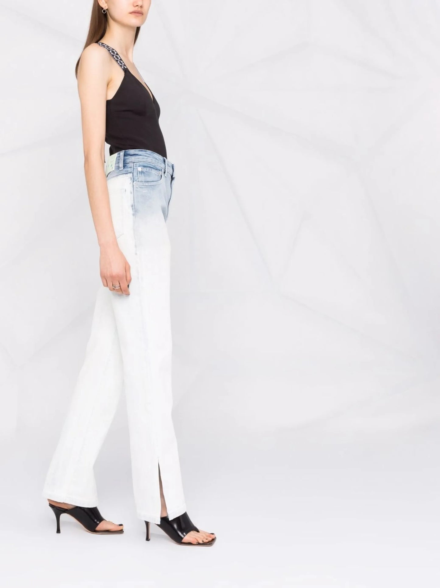 Arrows motif top