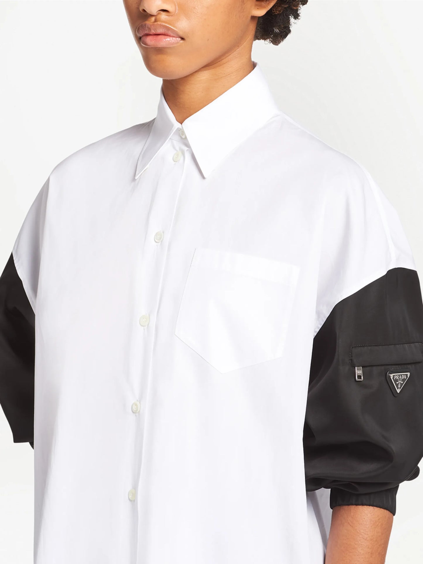contrast-sleeve poplin shirt