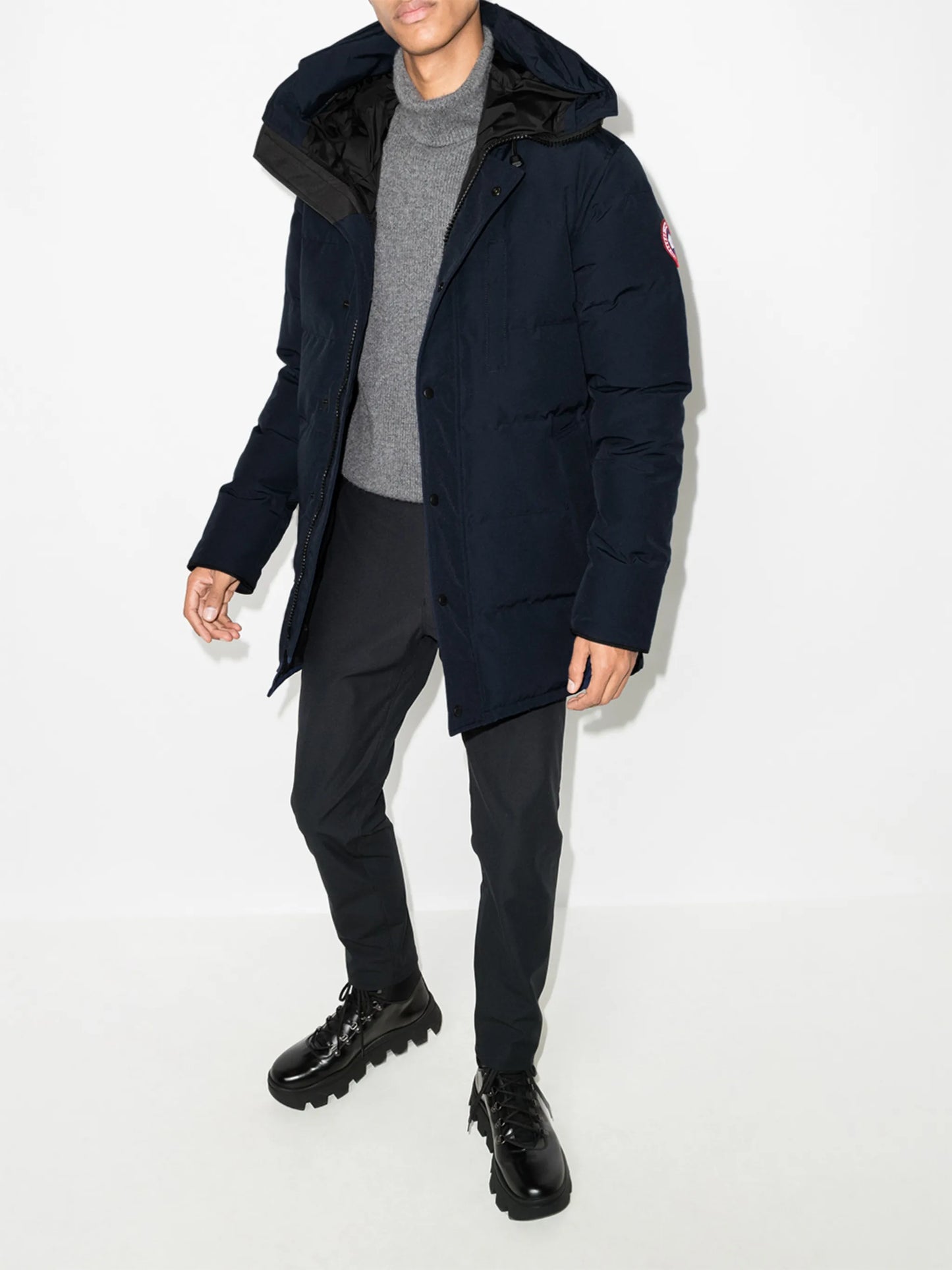 Carson logo-patch puffer jacket