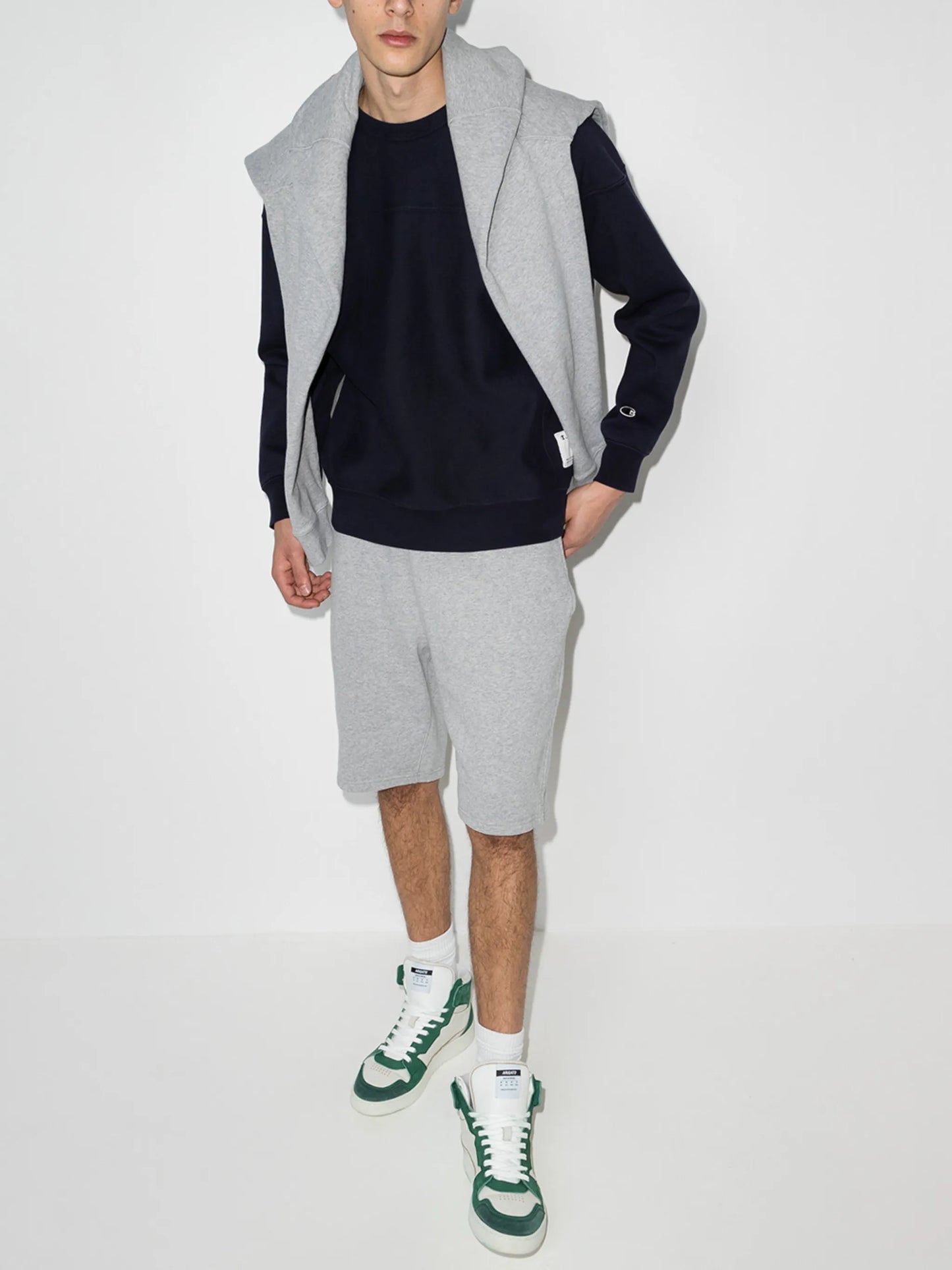 logo-patch crew neck sweatshirt