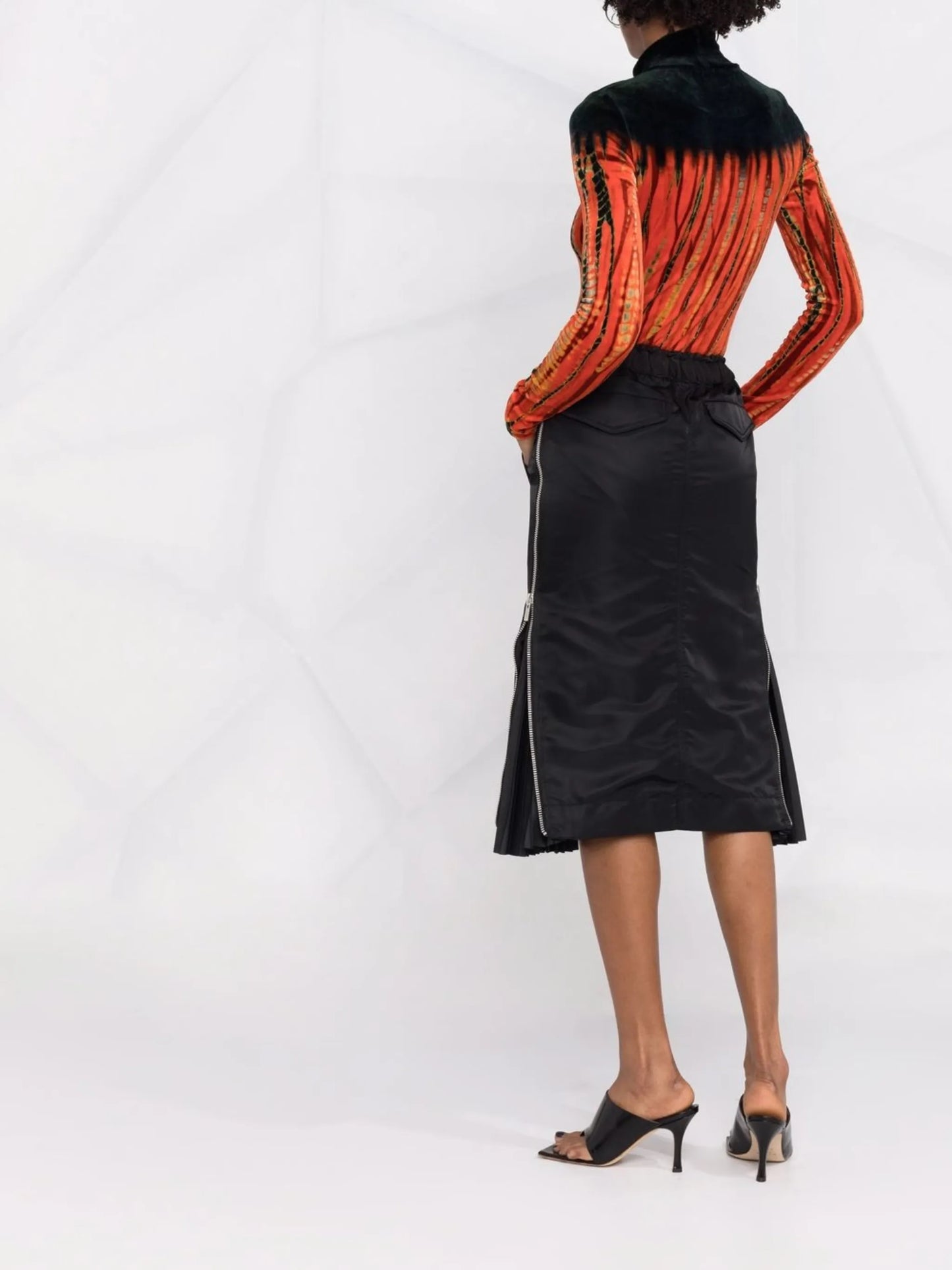 contrast-panel pleated skirt