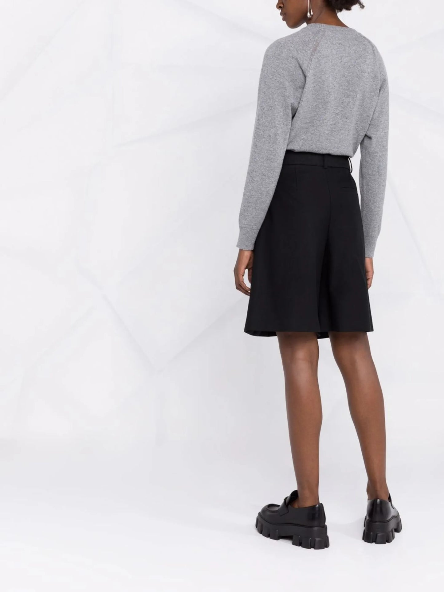 long-sleeved cashmere pullover