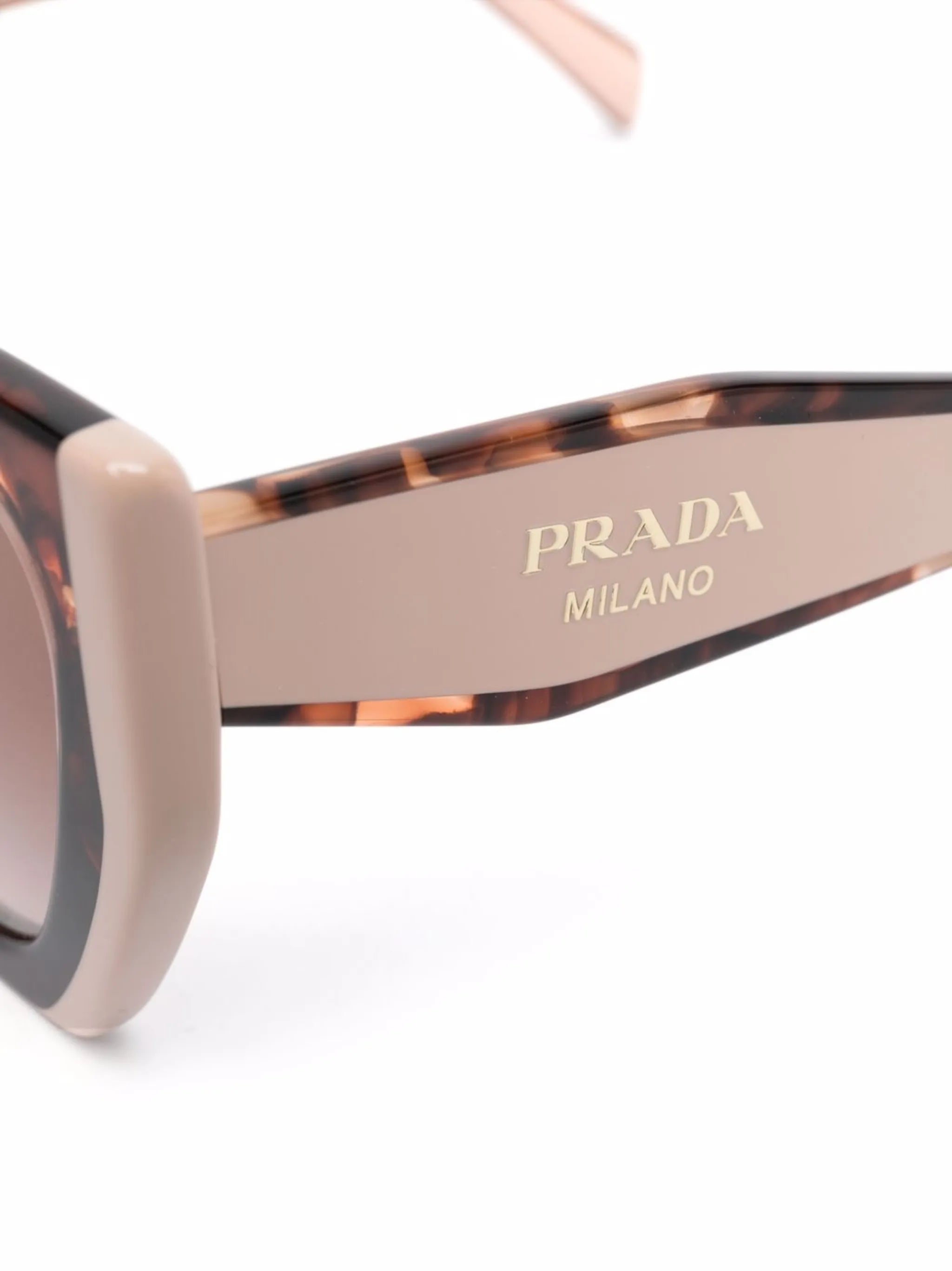 cat-eye sunglasses