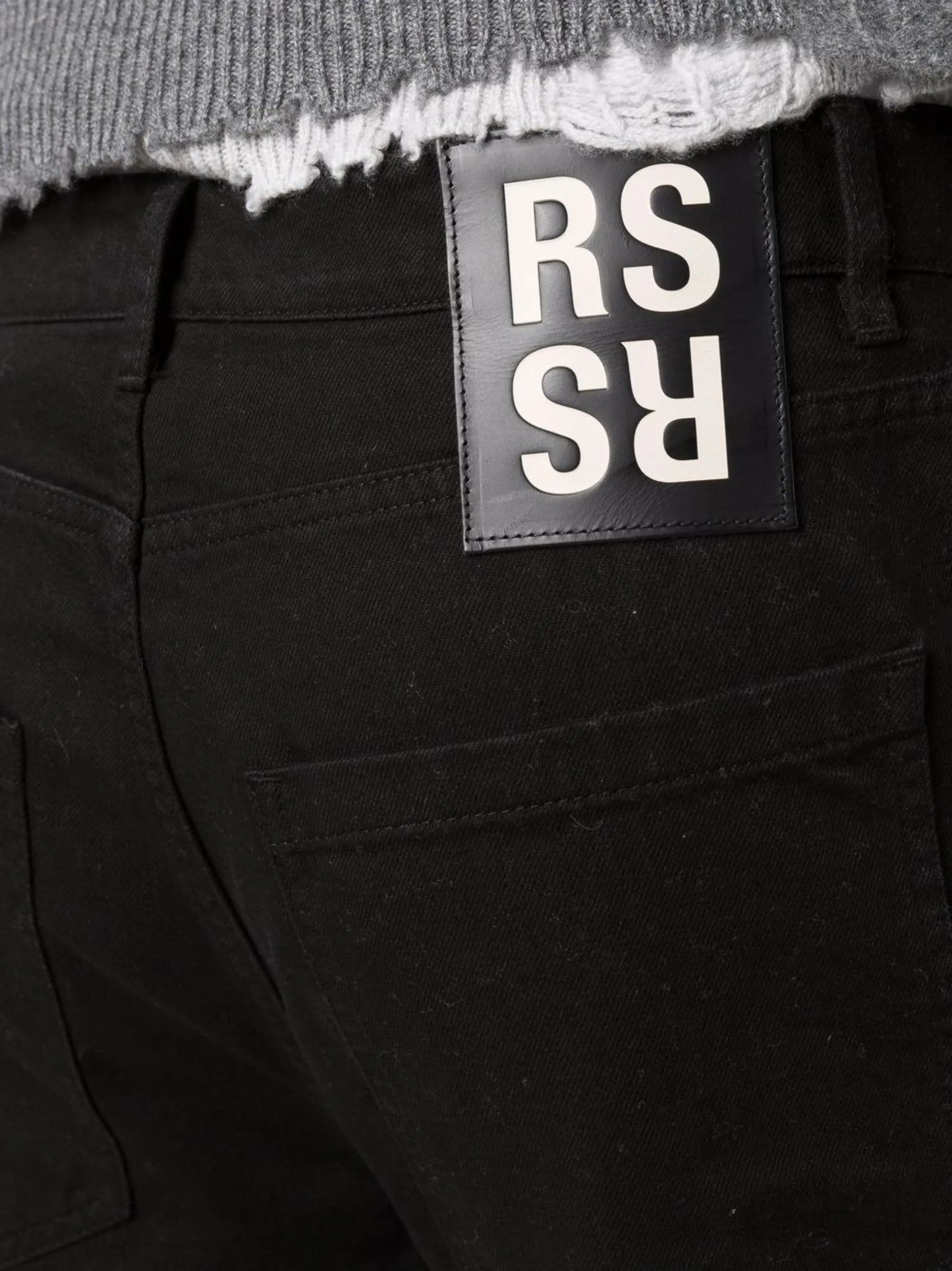 straight-leg cropped jeans