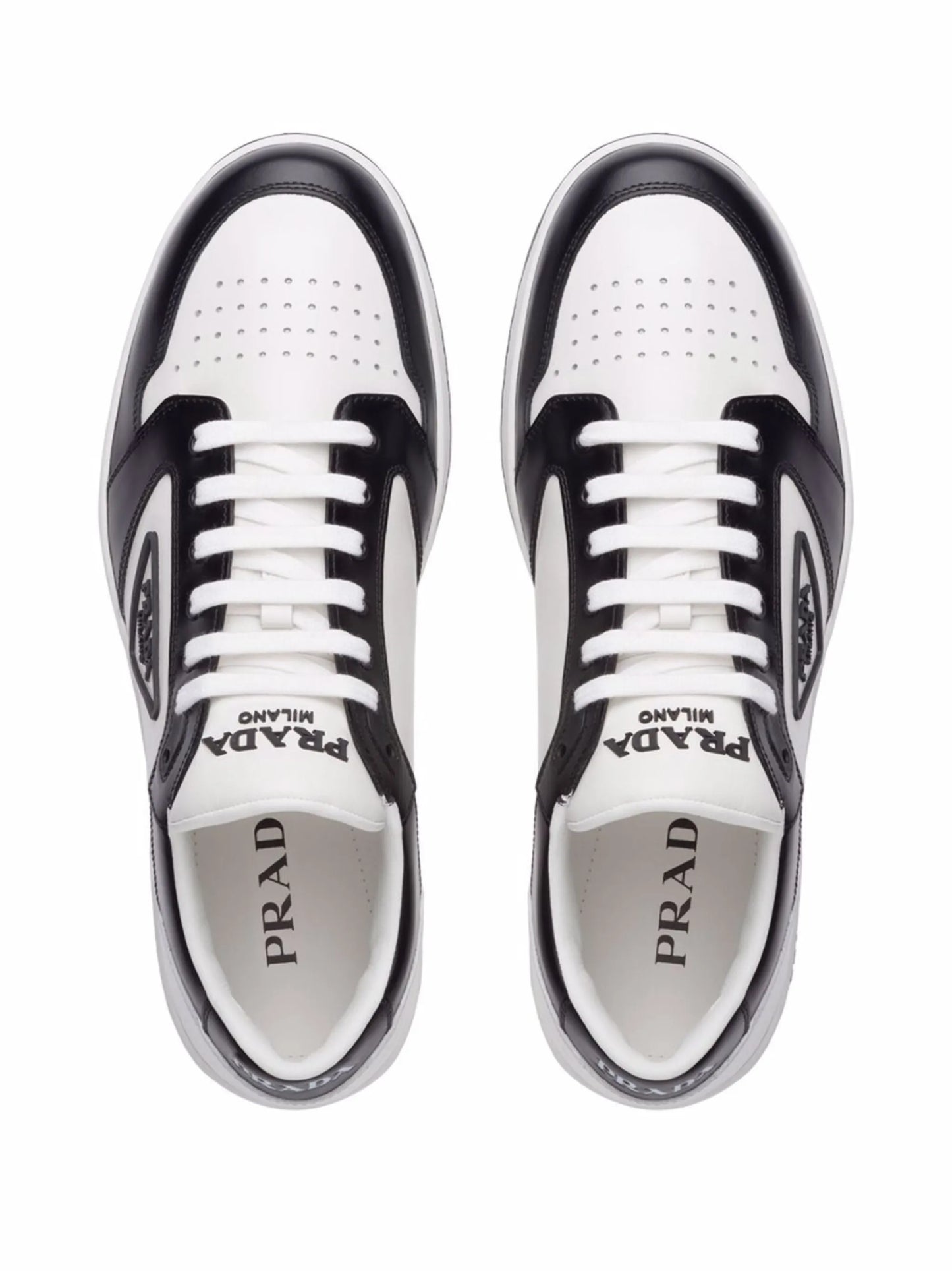 District low-top leather sneakers