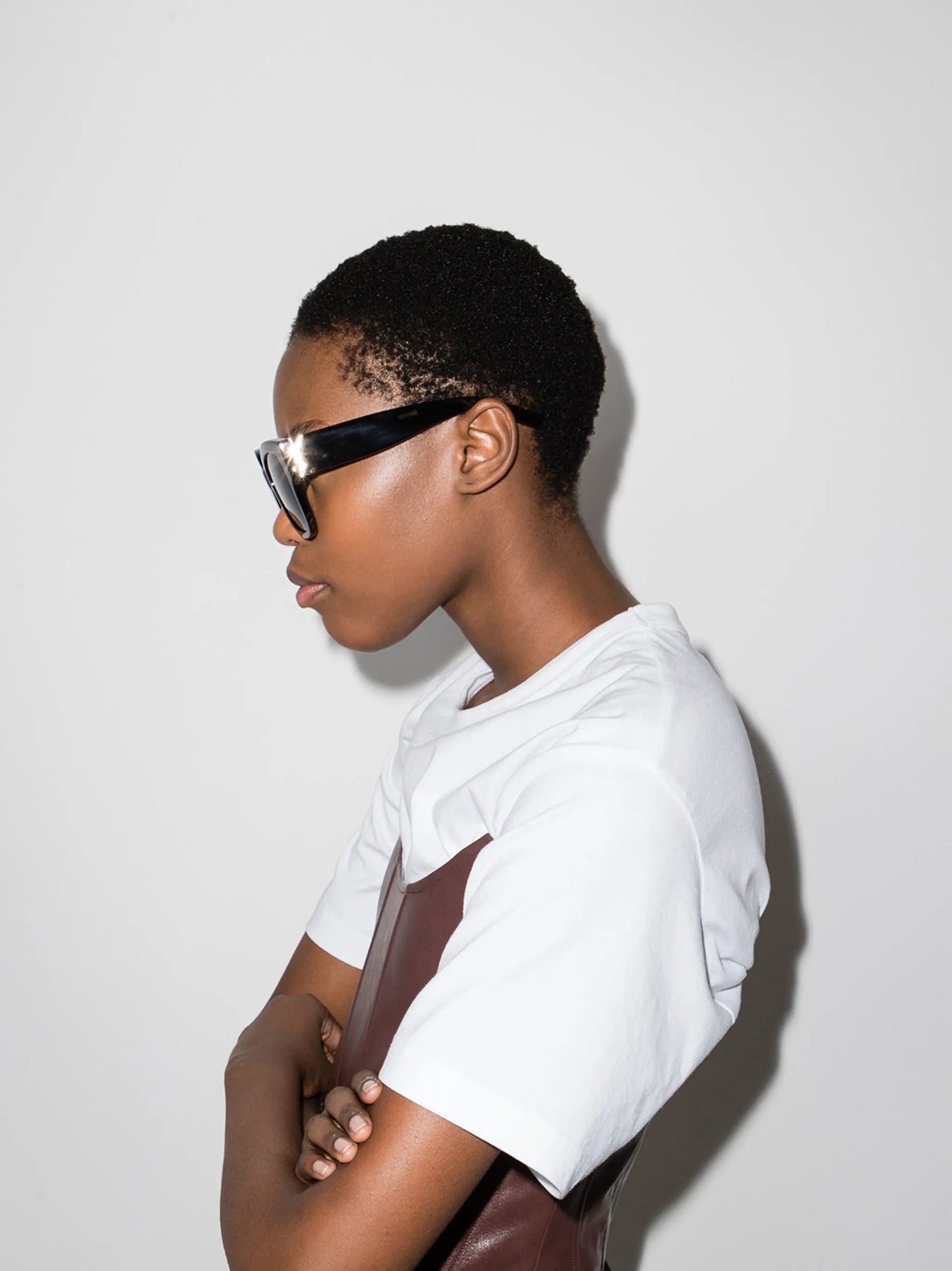 oversized-frame sunglasses