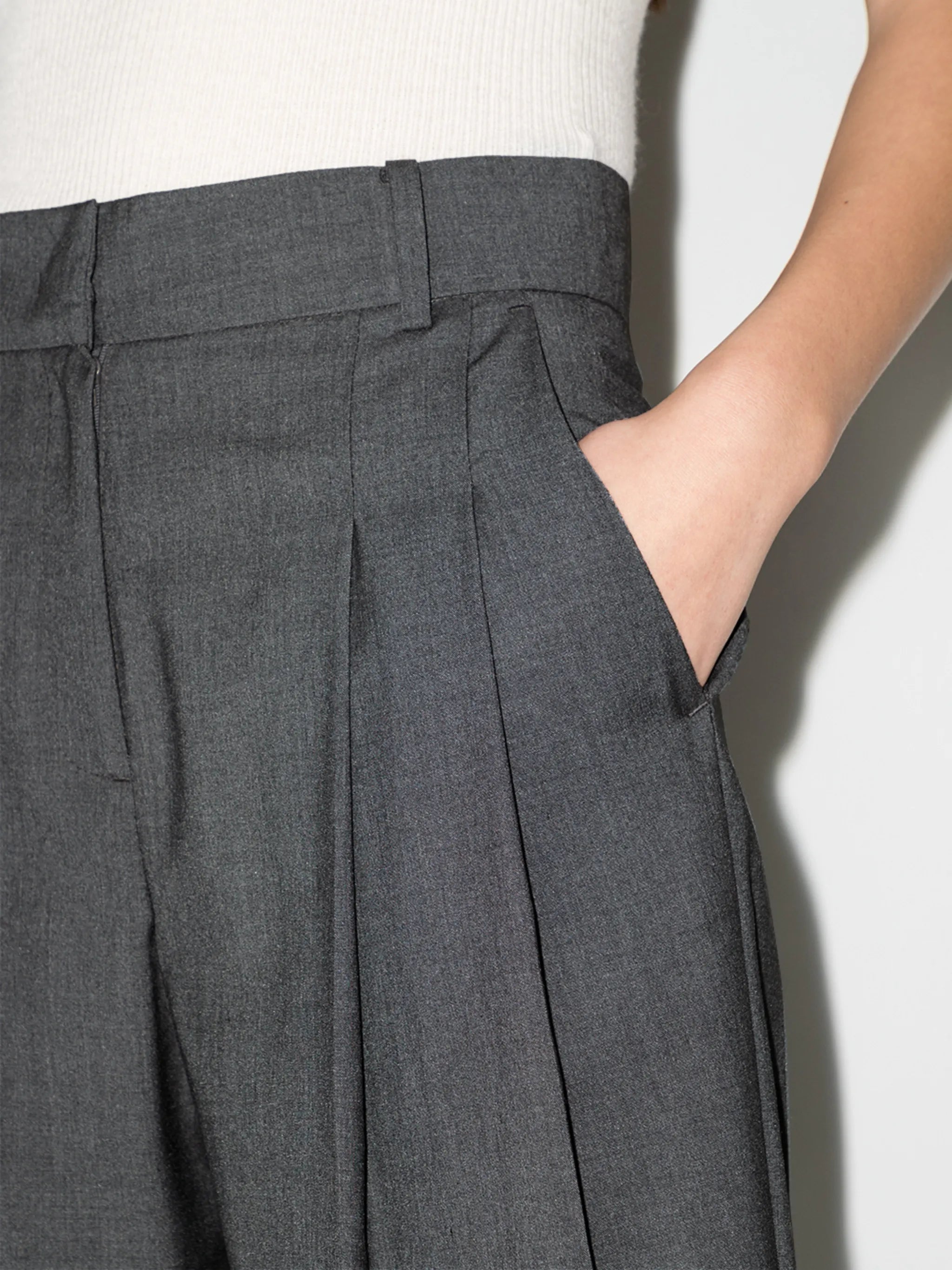 Gelso high-waisted darted trouser