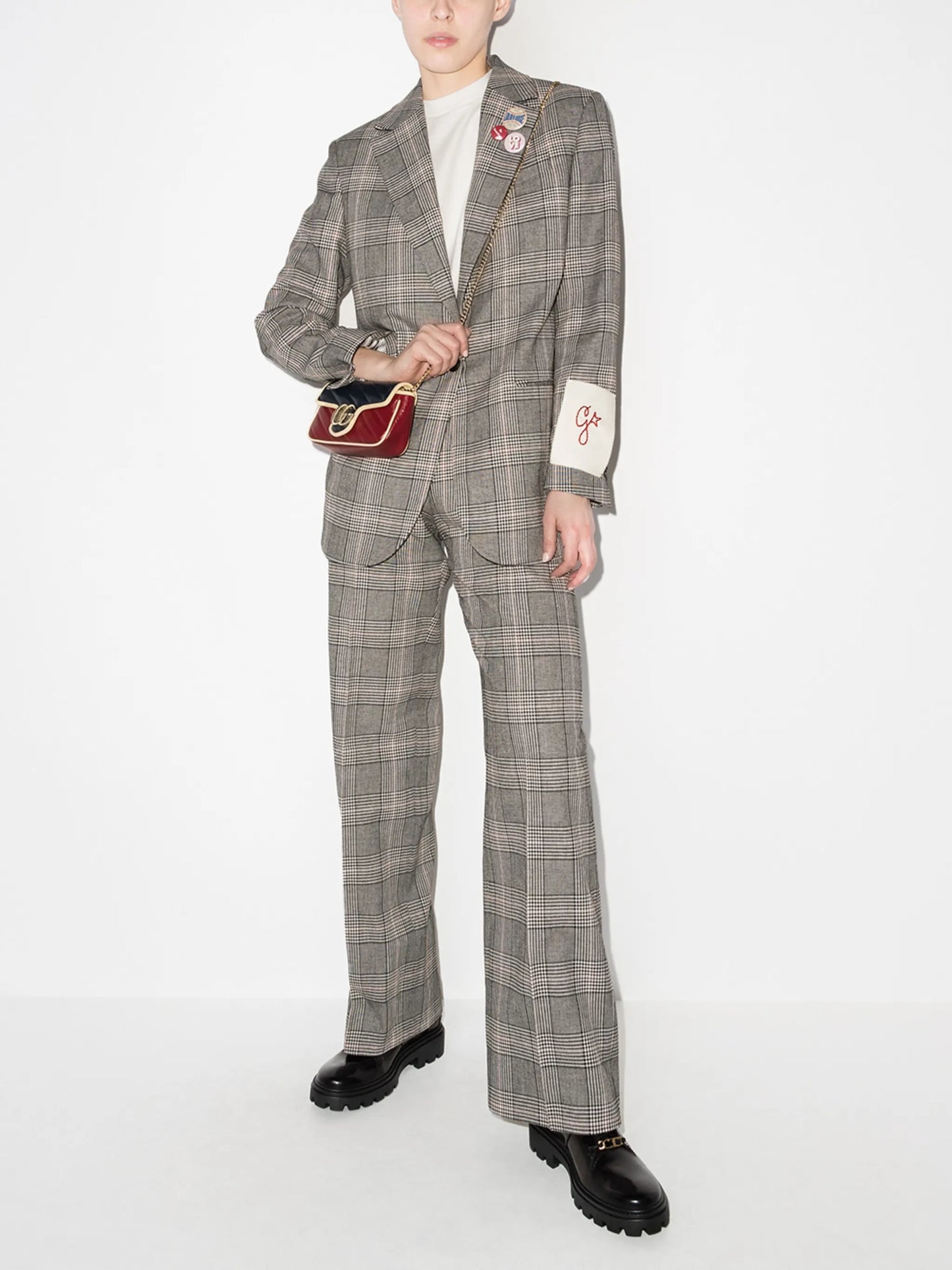 notched-lapel single-breasted blazer