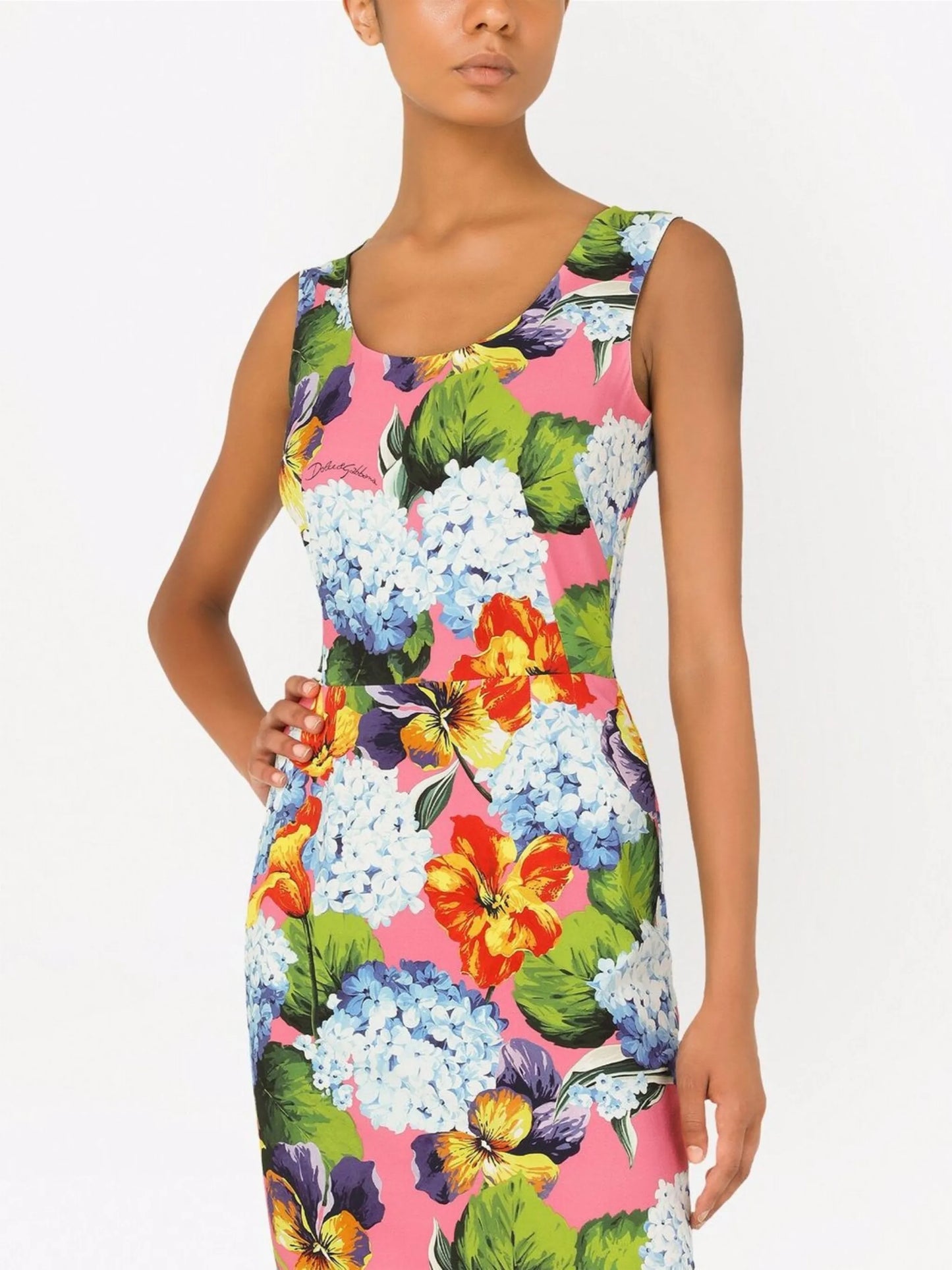 sleeveless graphic-print dress