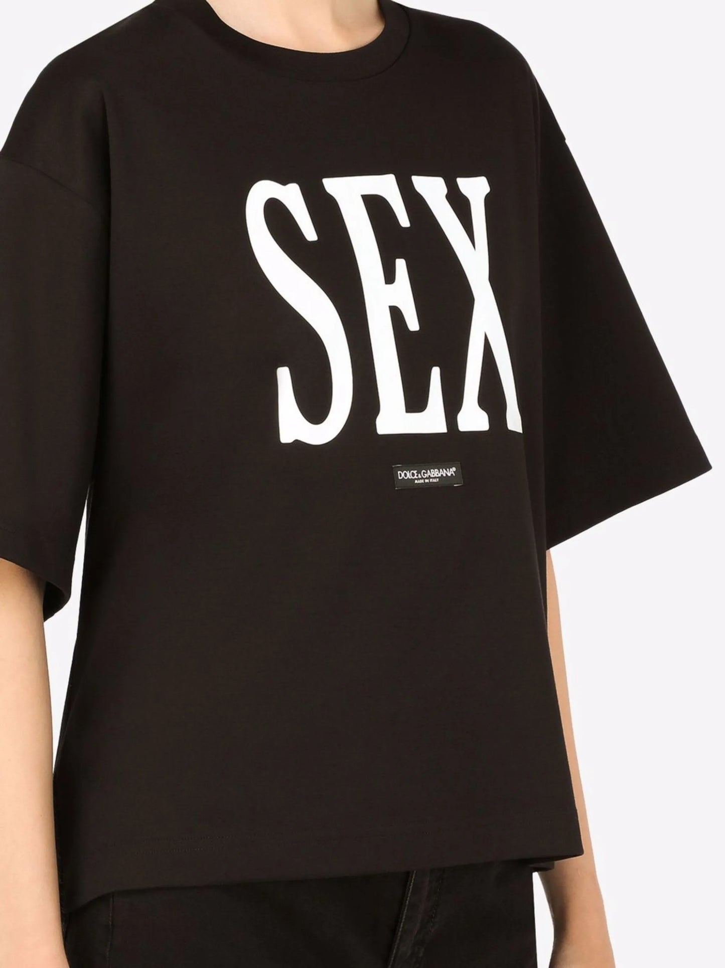 Sex drop-shoulder T-shirt