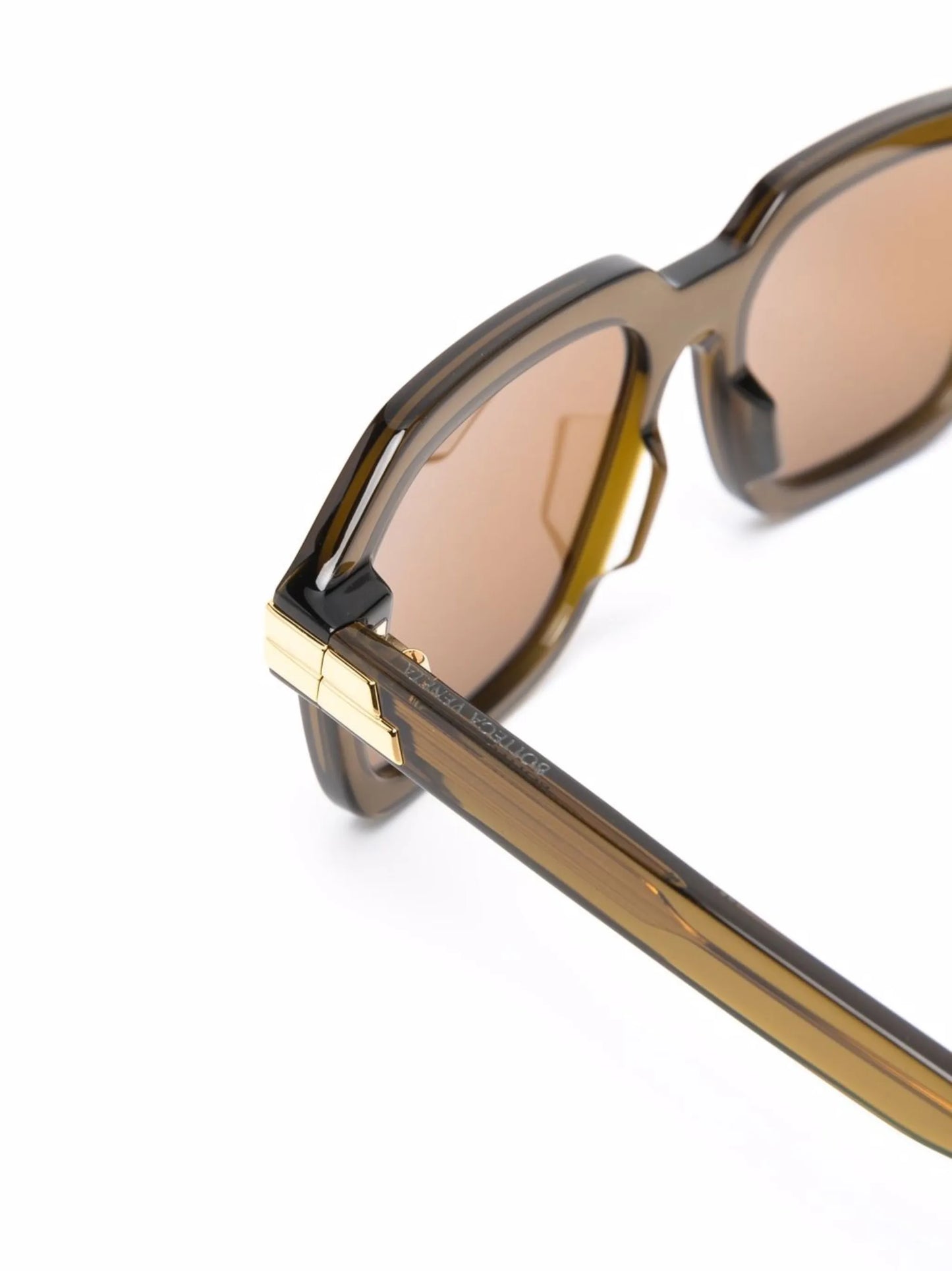 oversized-frame sunglasses
